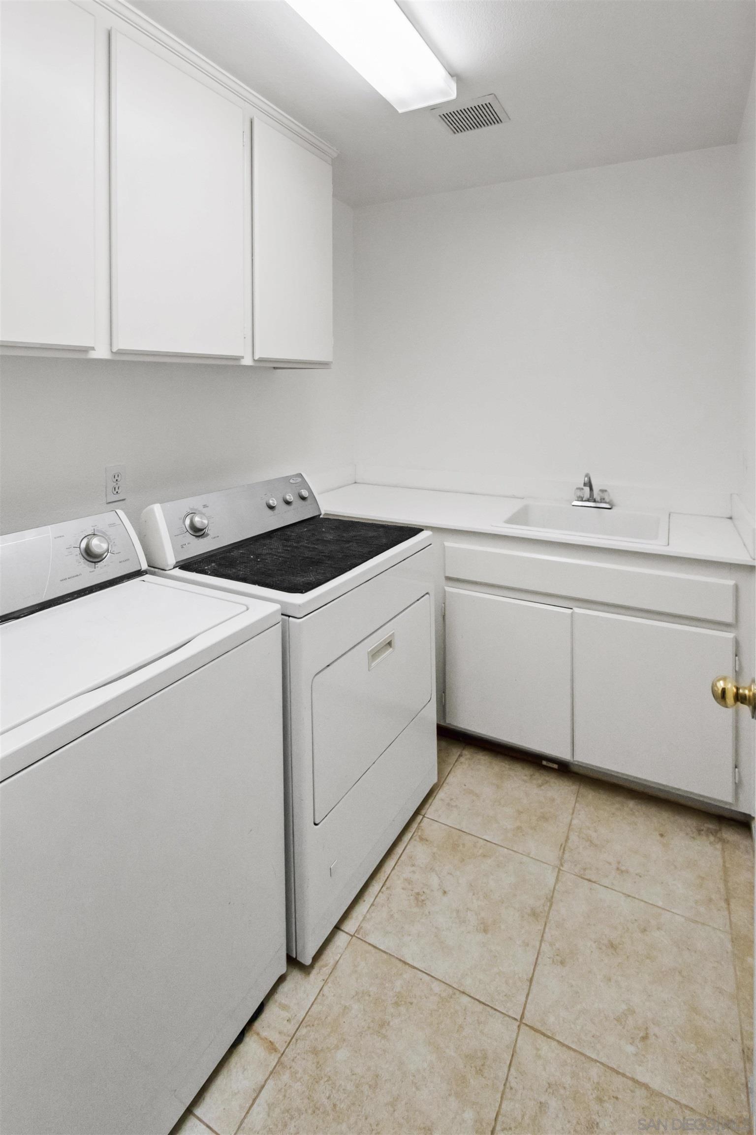 Detail Gallery Image 20 of 22 For 1240  Silverado Drive, Coronado,  CA 92118 - 4 Beds | 3 Baths