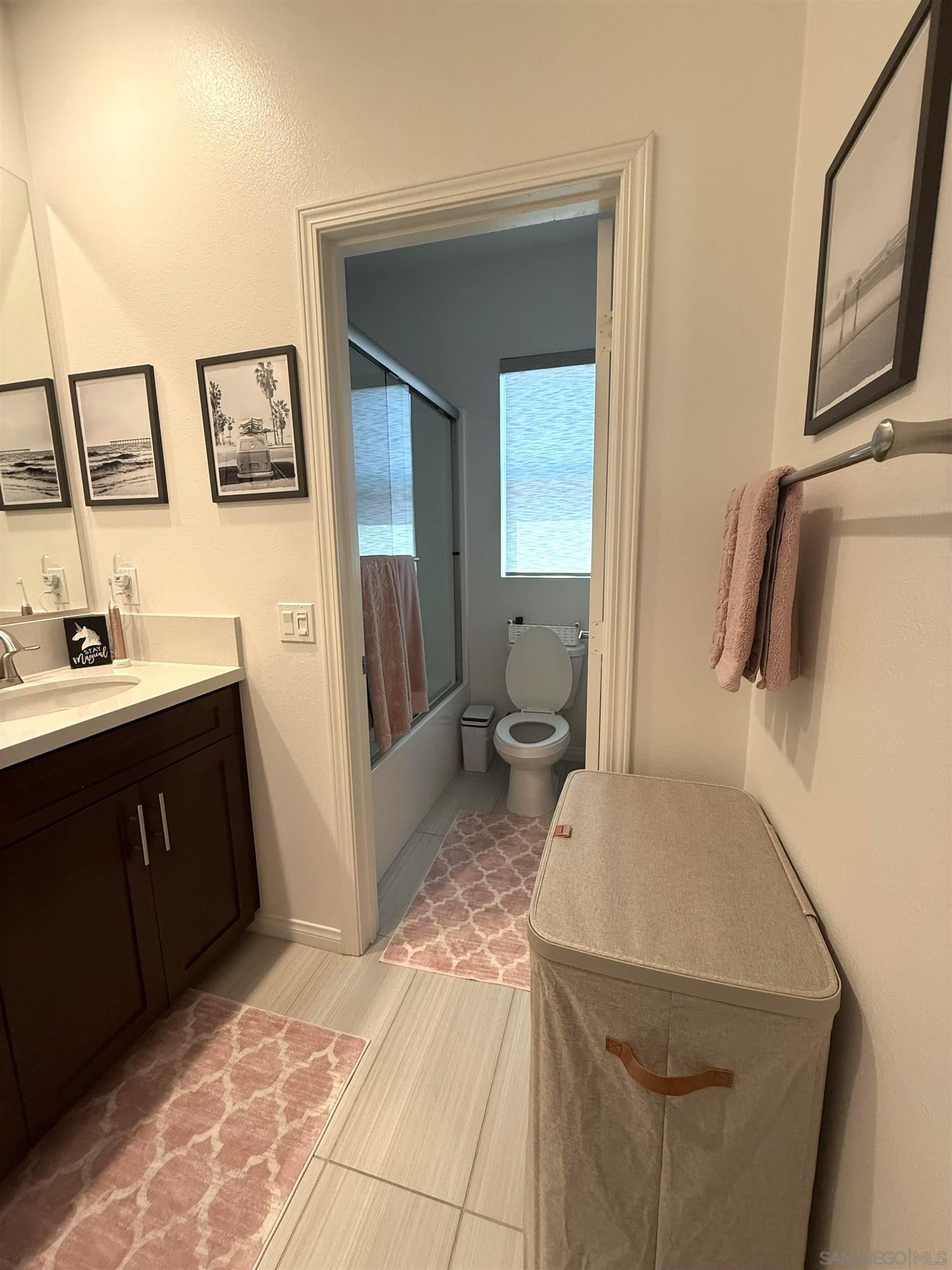 Detail Gallery Image 11 of 34 For 8515  Goldfield St, Santee,  CA 92071 - 4 Beds | 3 Baths