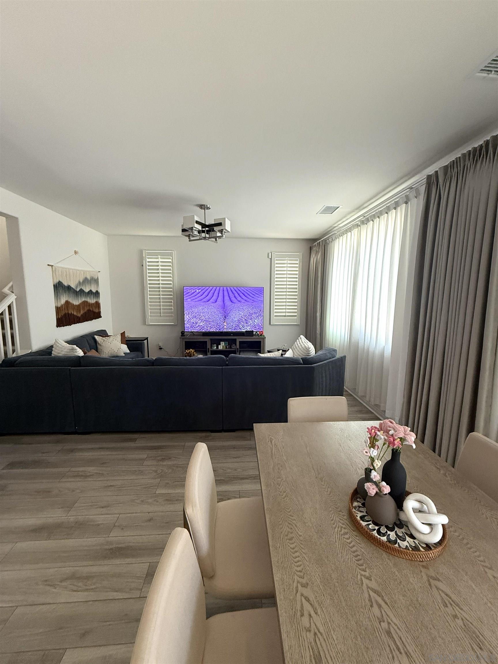 Detail Gallery Image 4 of 34 For 8515  Goldfield St, Santee,  CA 92071 - 4 Beds | 3 Baths