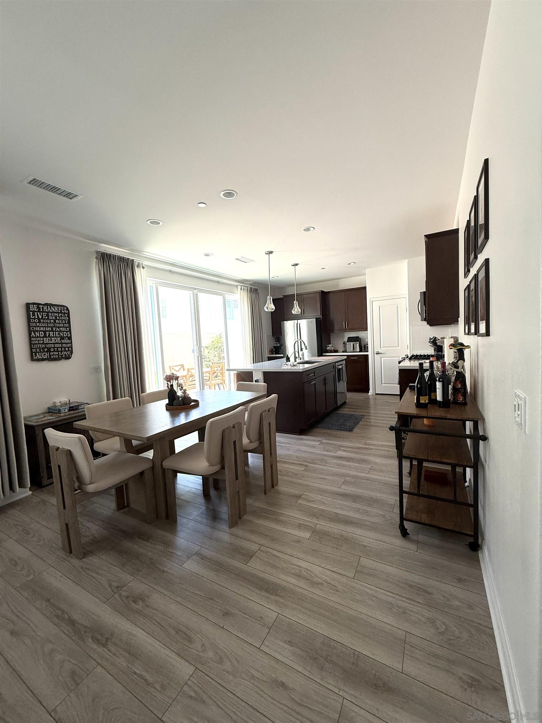 Detail Gallery Image 7 of 34 For 8515  Goldfield St, Santee,  CA 92071 - 4 Beds | 3 Baths