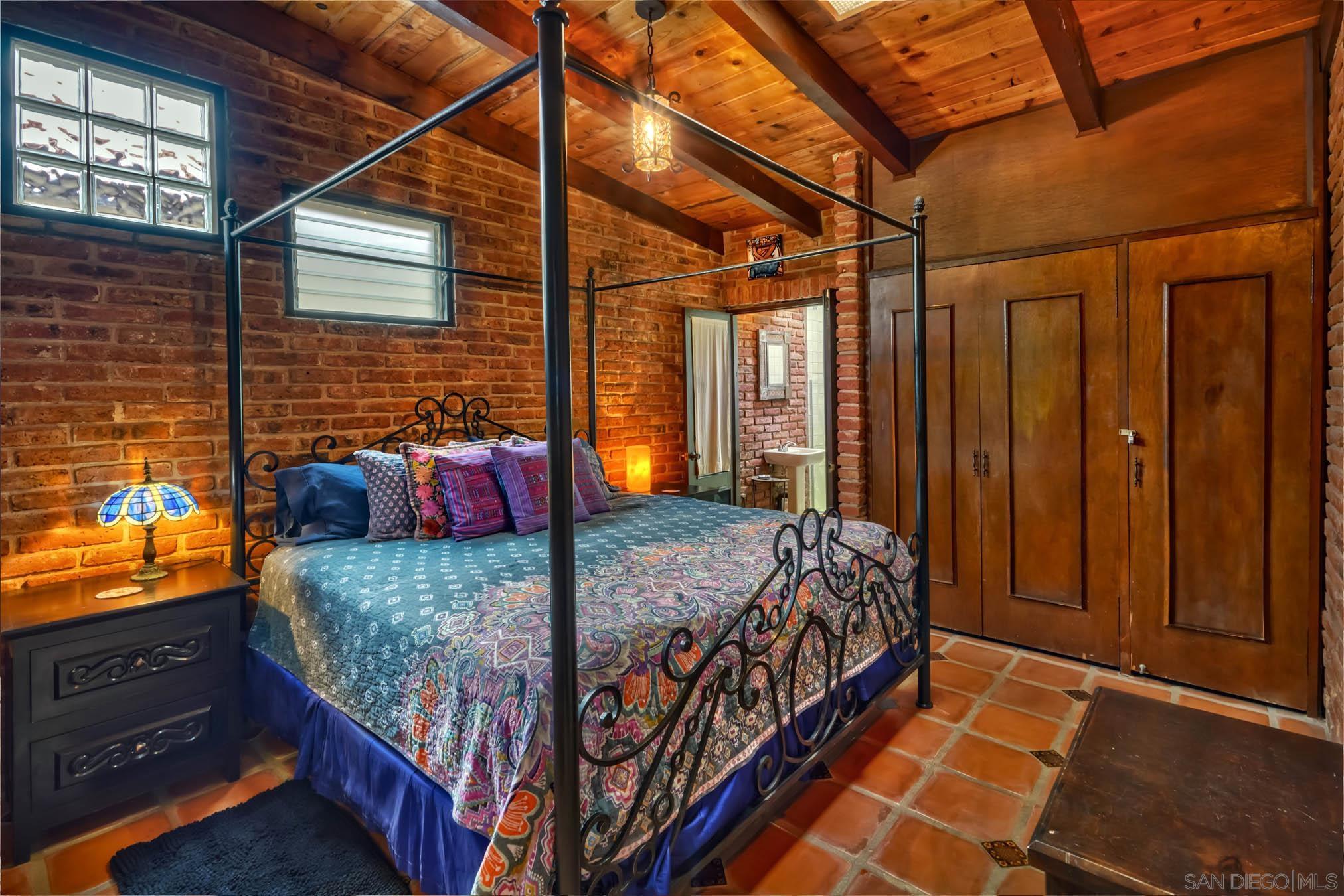 Detail Gallery Image 14 of 26 For 82  Pelicanos Oeste, –,  CA 99999 - 2 Beds | 2 Baths