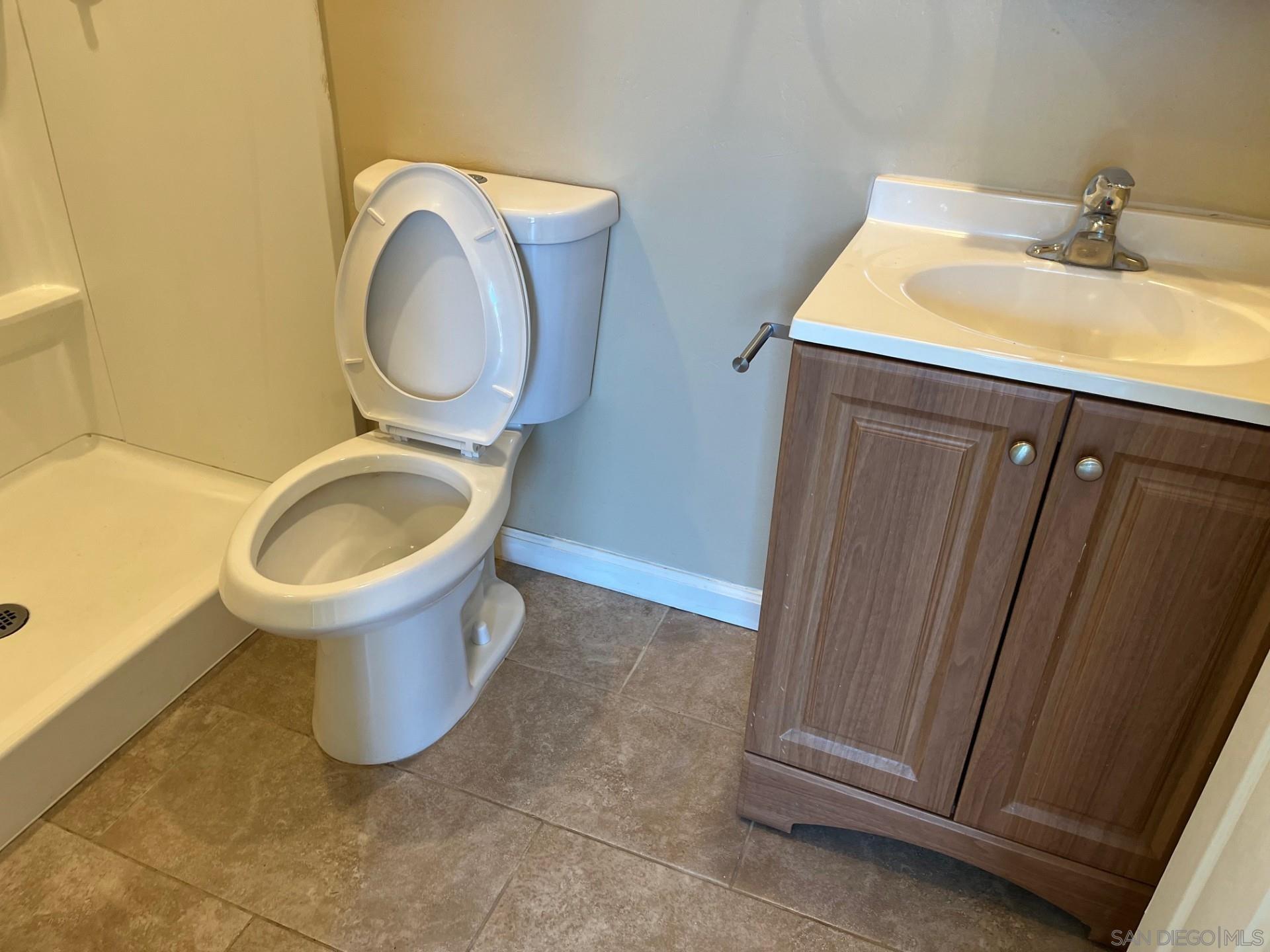 Detail Gallery Image 13 of 15 For 5432  Mary Lane, San Diego,  CA 92115 - 4 Beds | 4 Baths