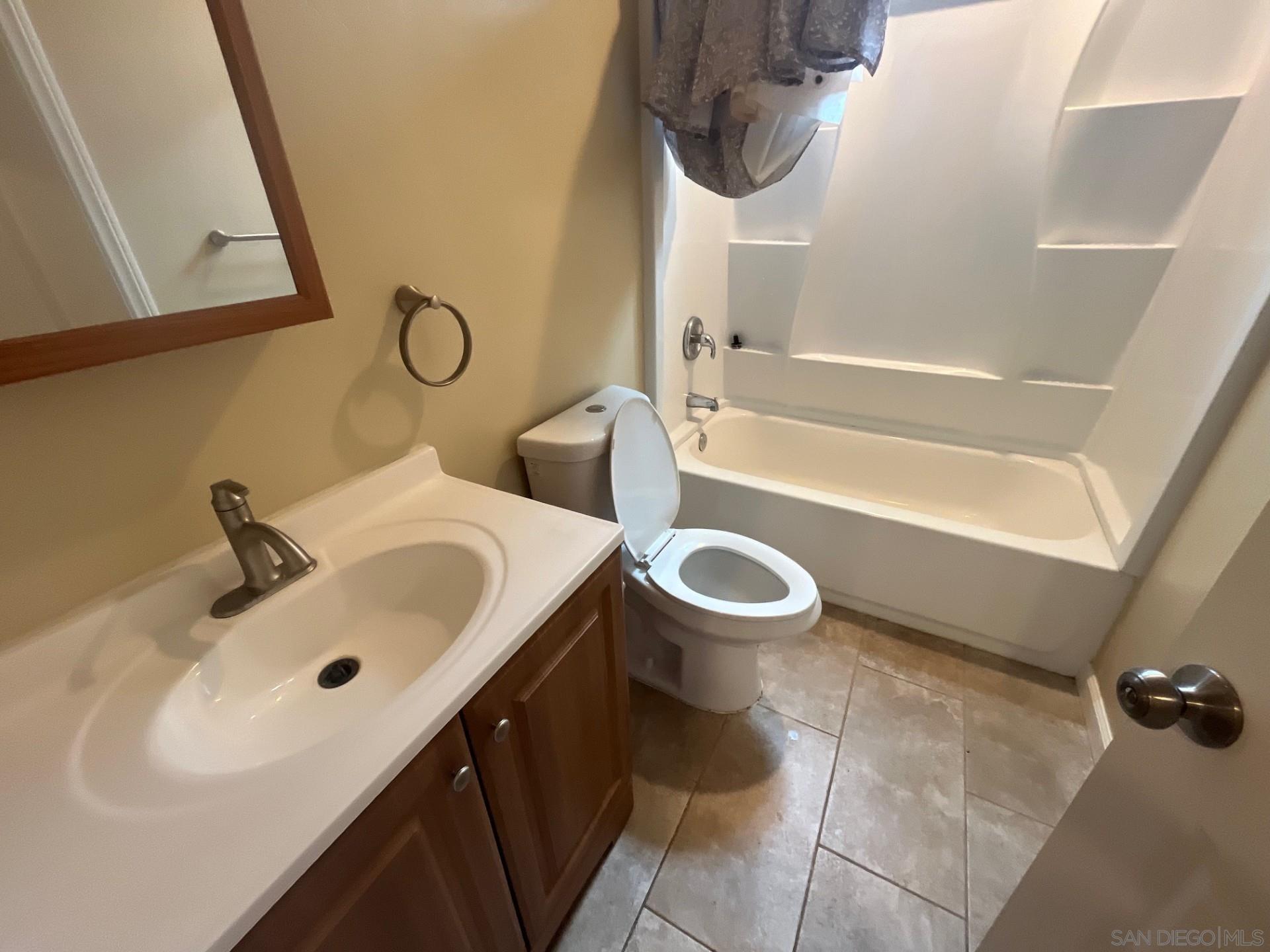 Detail Gallery Image 14 of 15 For 5432  Mary Lane, San Diego,  CA 92115 - 4 Beds | 4 Baths