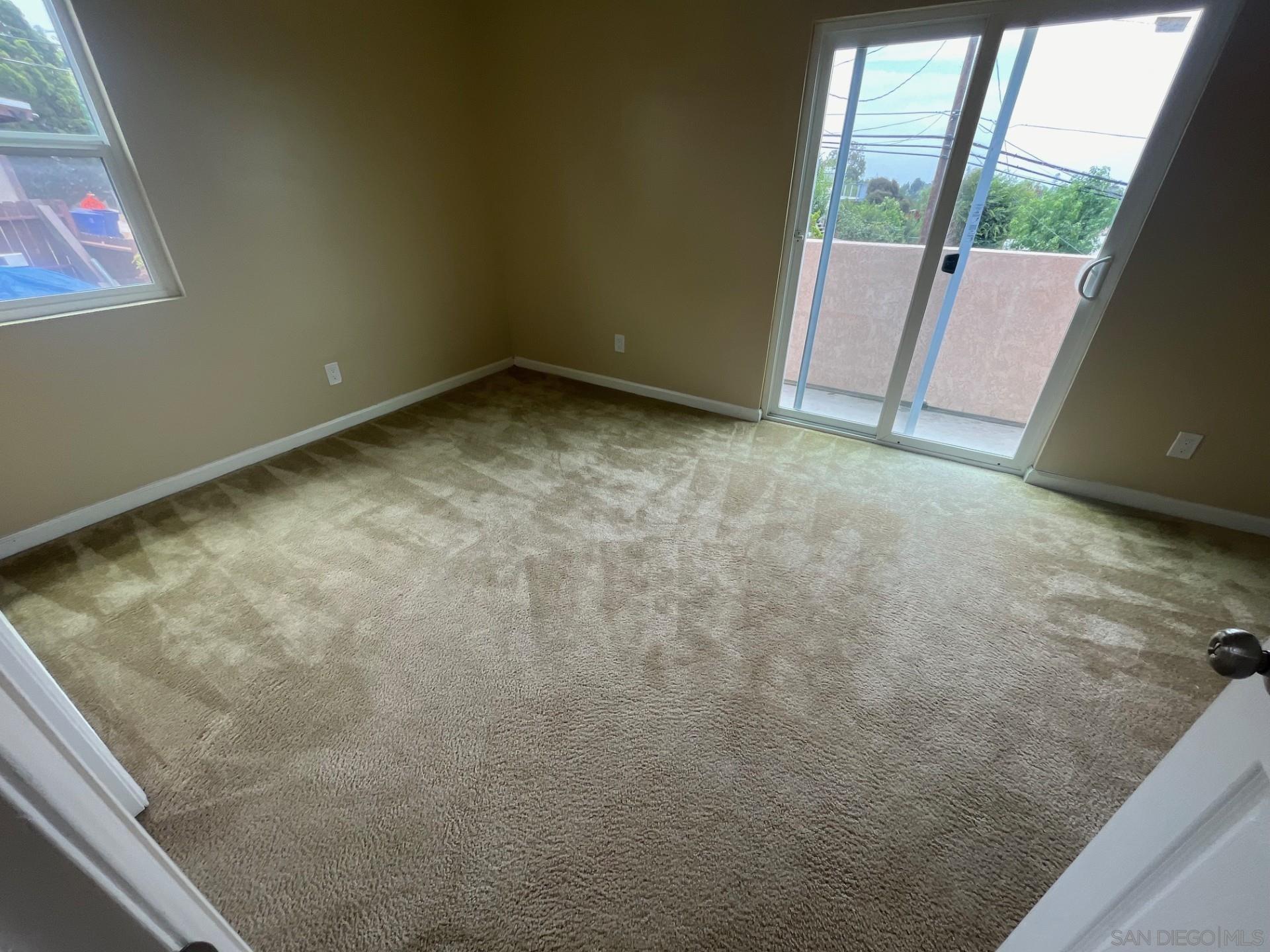 Detail Gallery Image 8 of 15 For 5432  Mary Lane, San Diego,  CA 92115 - 4 Beds | 4 Baths