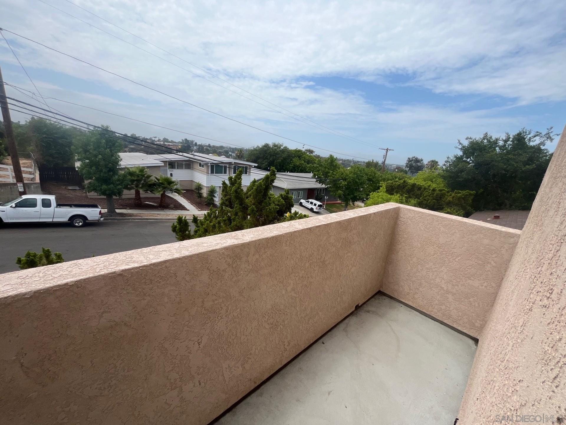 Detail Gallery Image 9 of 15 For 5432  Mary Lane, San Diego,  CA 92115 - 4 Beds | 4 Baths
