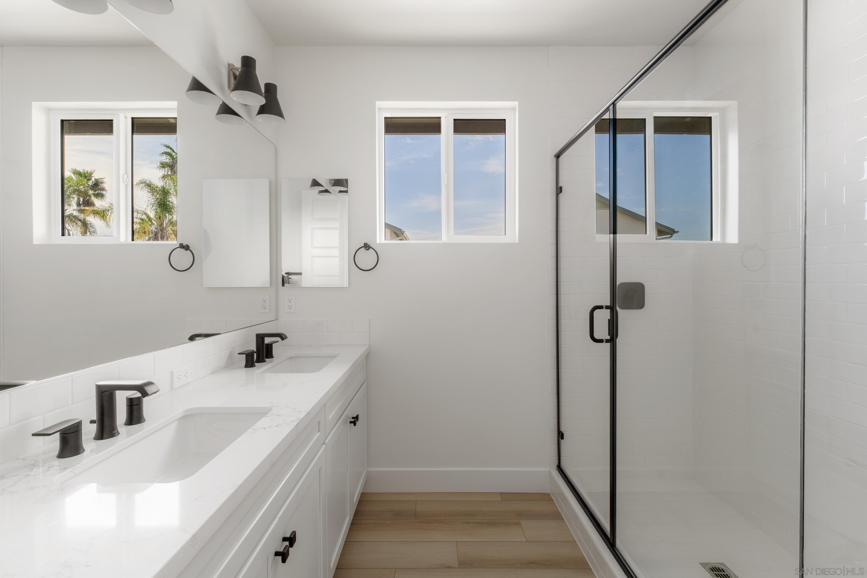 Detail Gallery Image 23 of 40 For 702  Passion Court, Vista,  CA 92083 - 3 Beds | 3 Baths