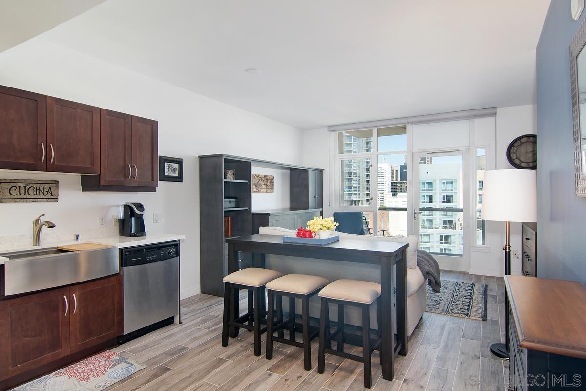 Front Image Thumbnail for SD260009445