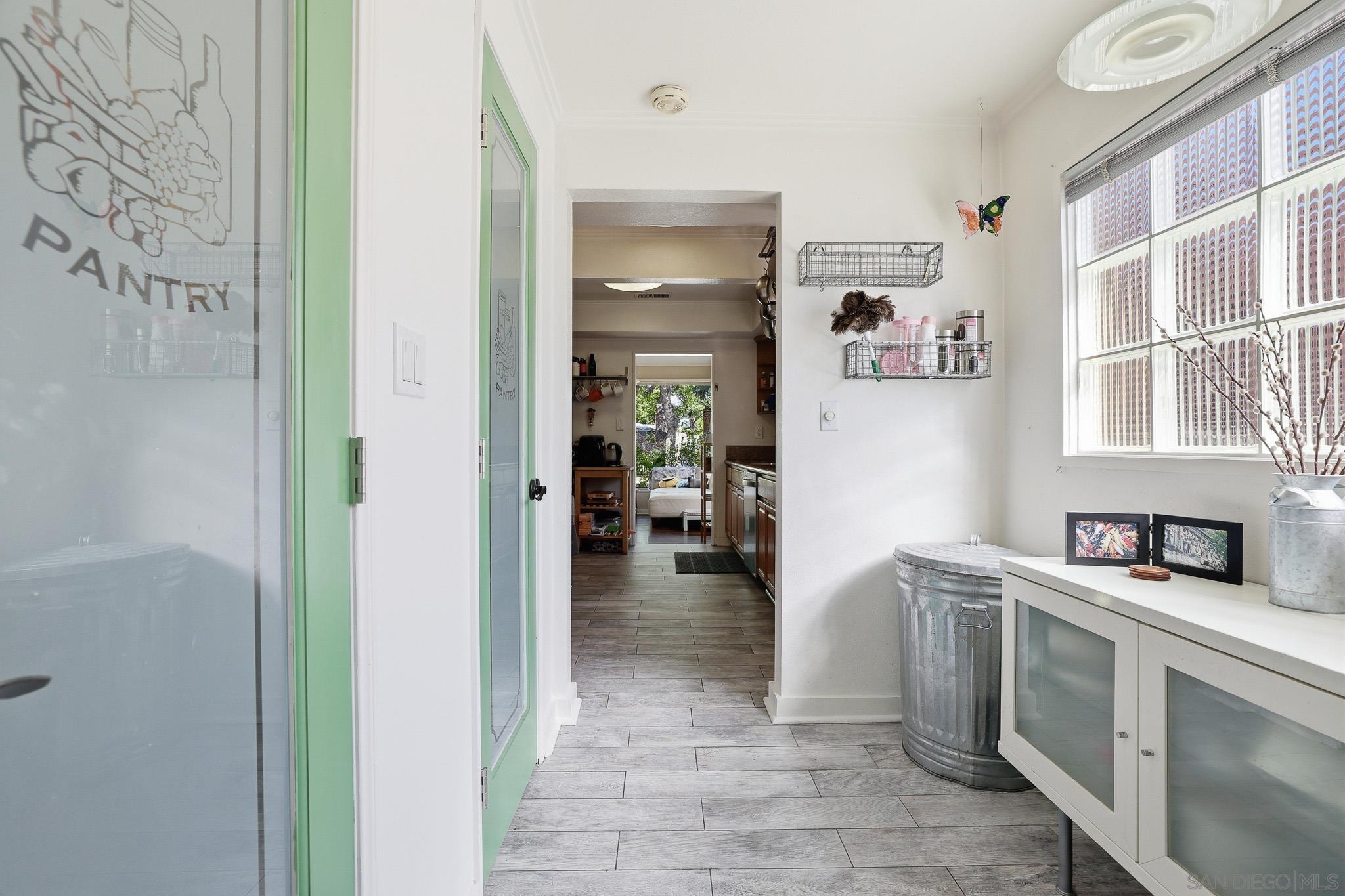 Detail Gallery Image 16 of 52 For 1929  N Rose St, Burbank,  CA 91505 - 2 Beds | 2 Baths