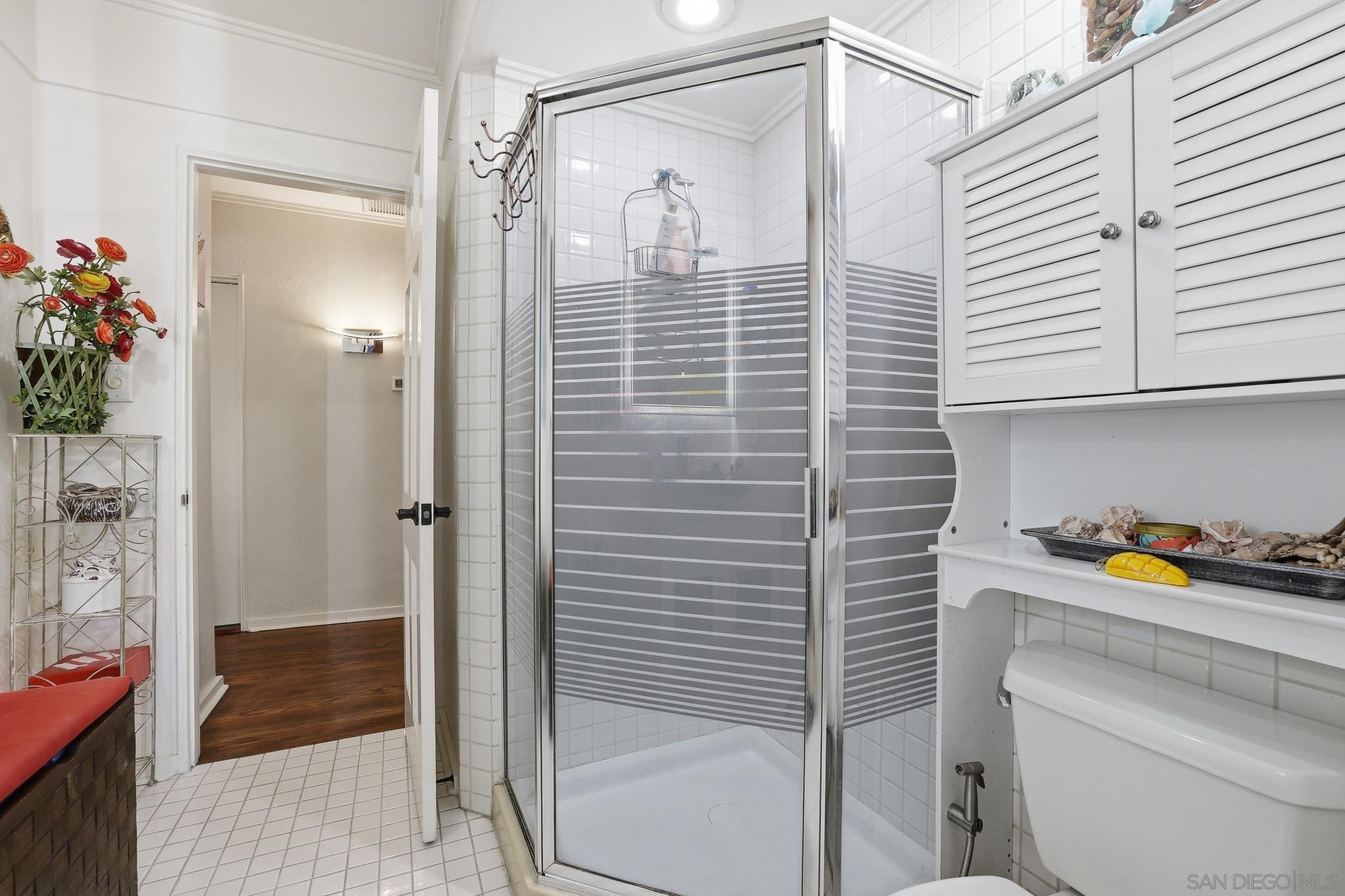 Detail Gallery Image 27 of 52 For 1929  N Rose St, Burbank,  CA 91505 - 2 Beds | 2 Baths