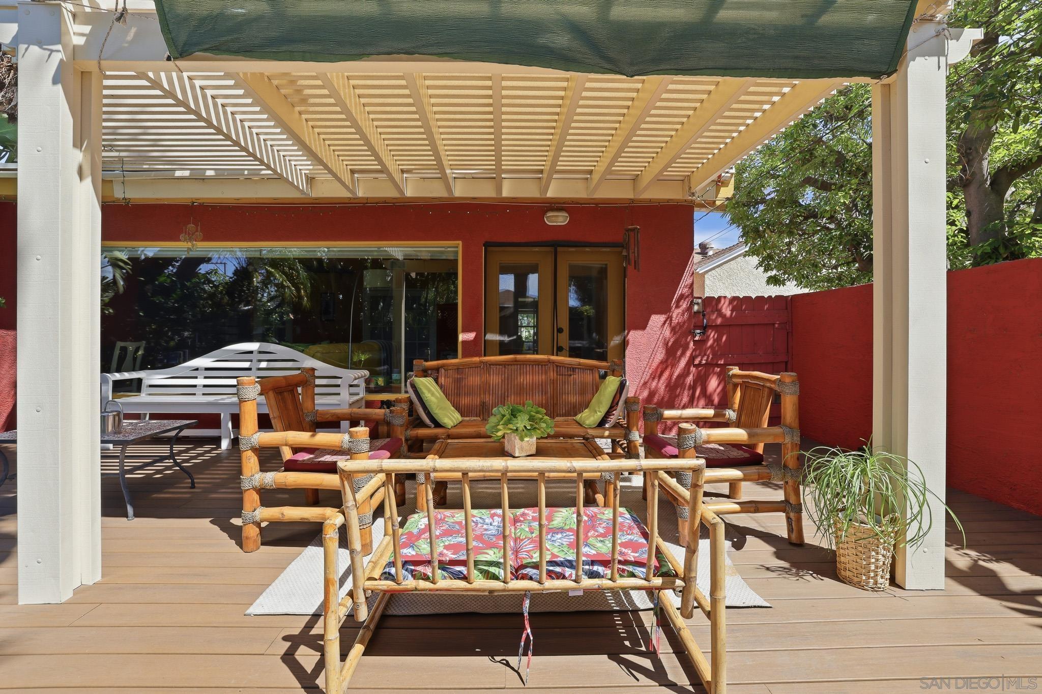 Detail Gallery Image 37 of 52 For 1929  N Rose St, Burbank,  CA 91505 - 2 Beds | 2 Baths