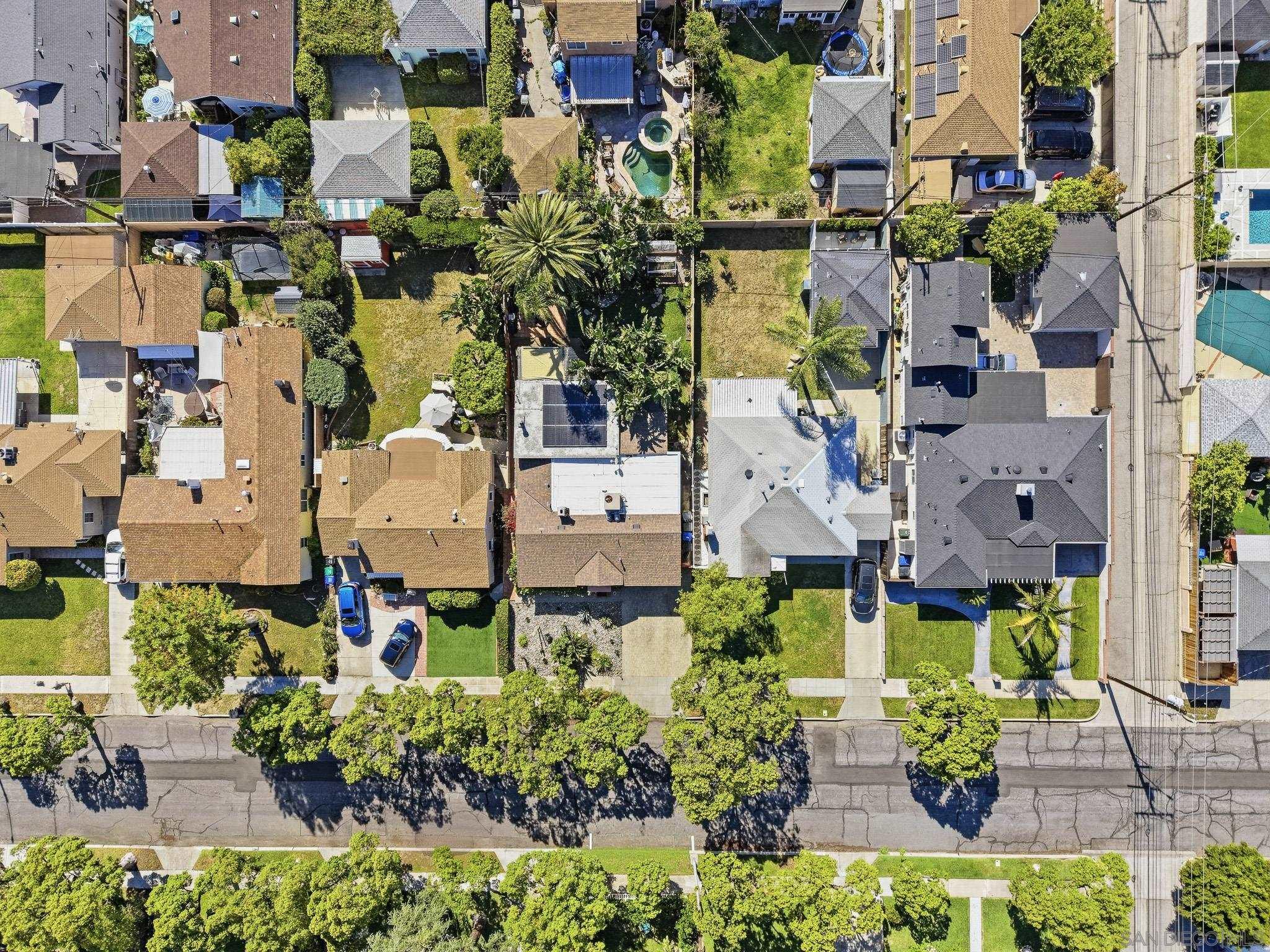 Detail Gallery Image 49 of 52 For 1929  N Rose St, Burbank,  CA 91505 - 2 Beds | 2 Baths