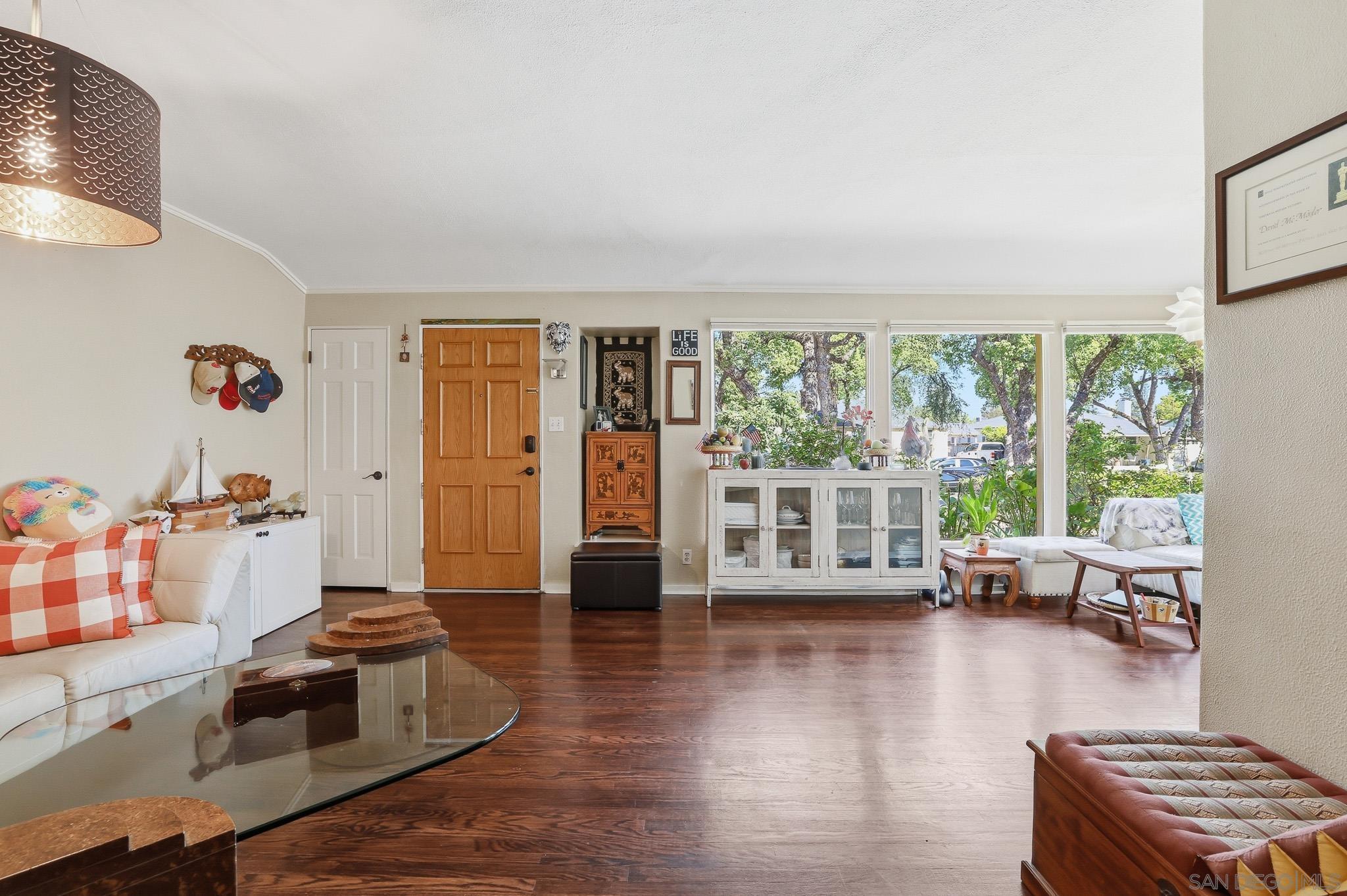 Detail Gallery Image 7 of 52 For 1929  N Rose St, Burbank,  CA 91505 - 2 Beds | 2 Baths