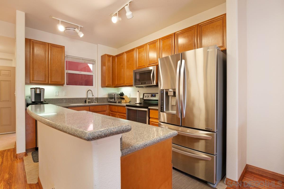 Front Image Thumbnail for SD260009468