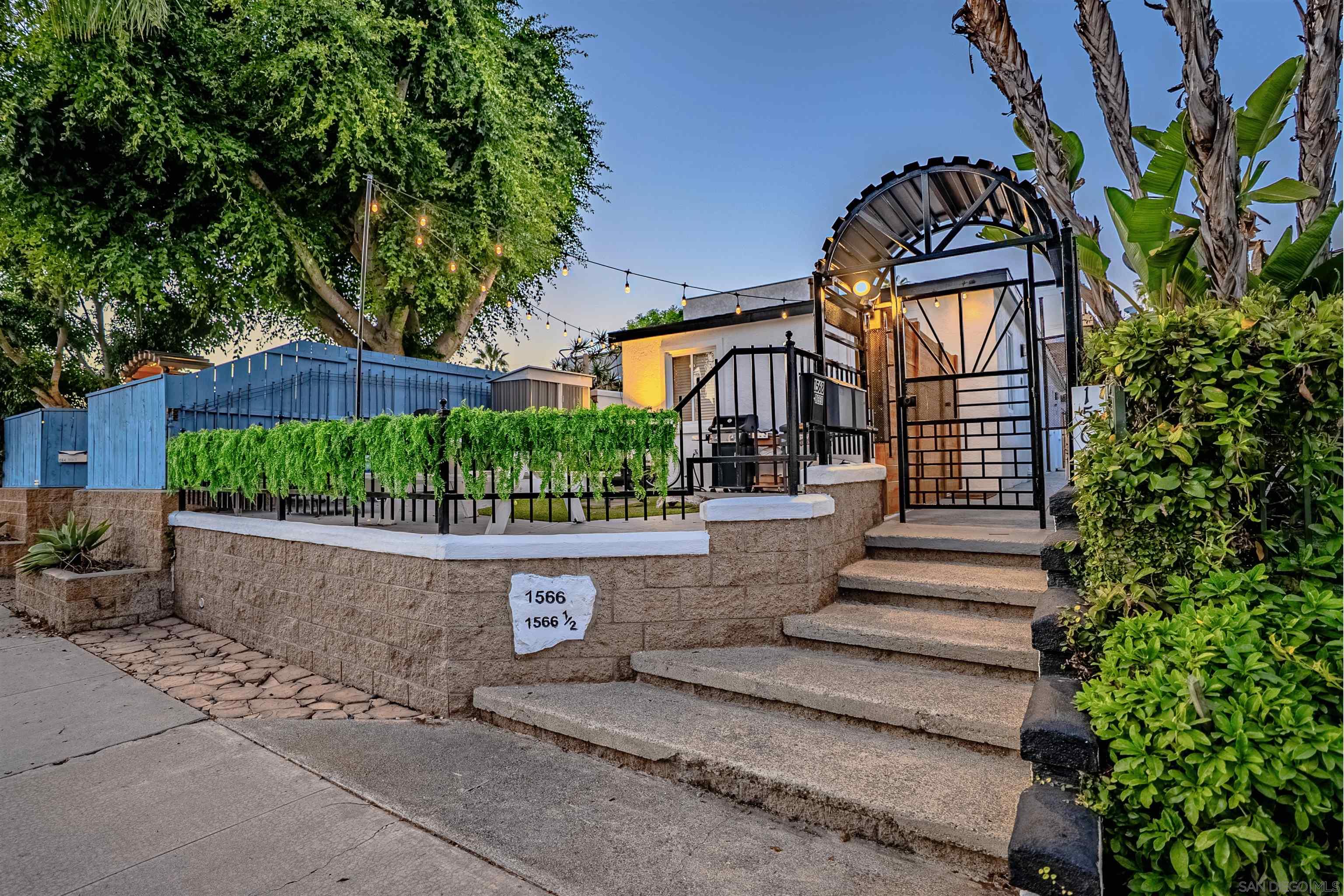 Front Image Thumbnail for SD260009478