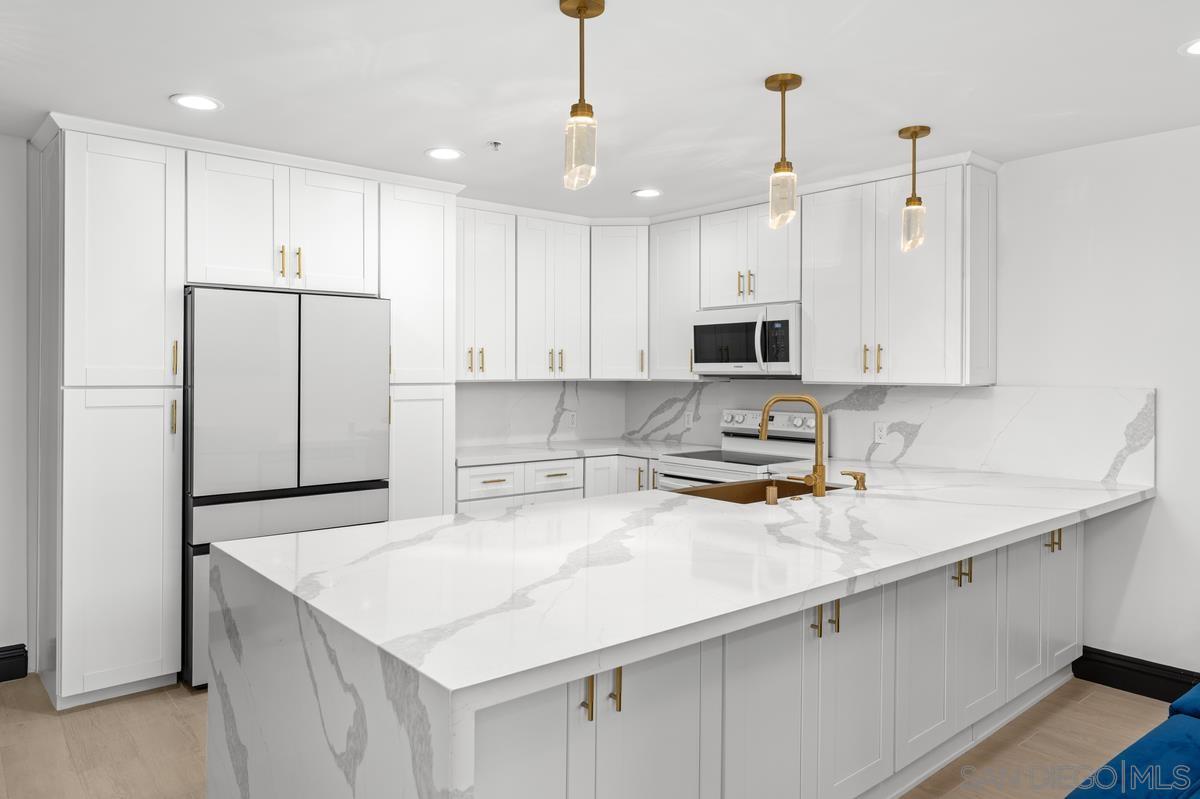 Front Image Thumbnail for SD260009487