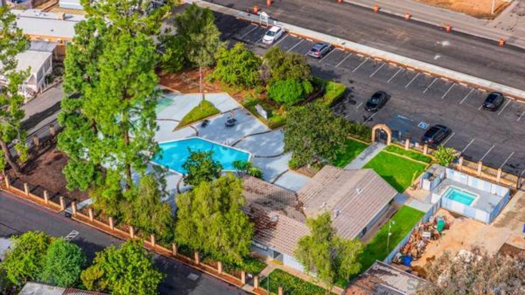 Front Image Thumbnail for SD260009492