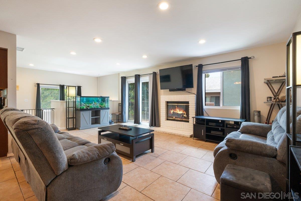 Front Image Thumbnail for SD260009504