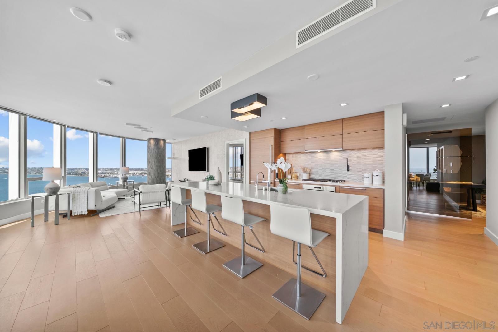 Front Image Thumbnail for SD260009552