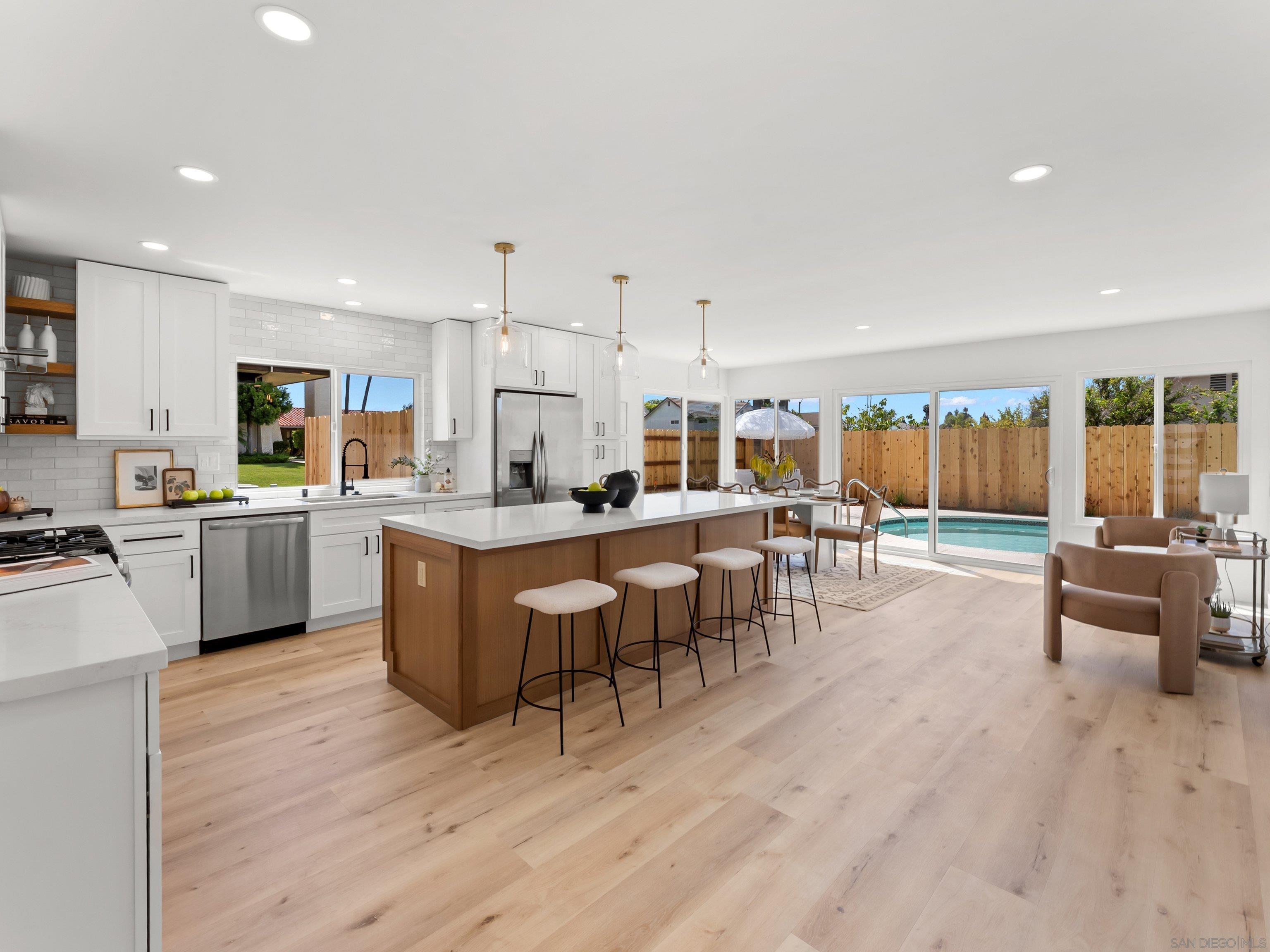 Front Image Thumbnail for SD260009618