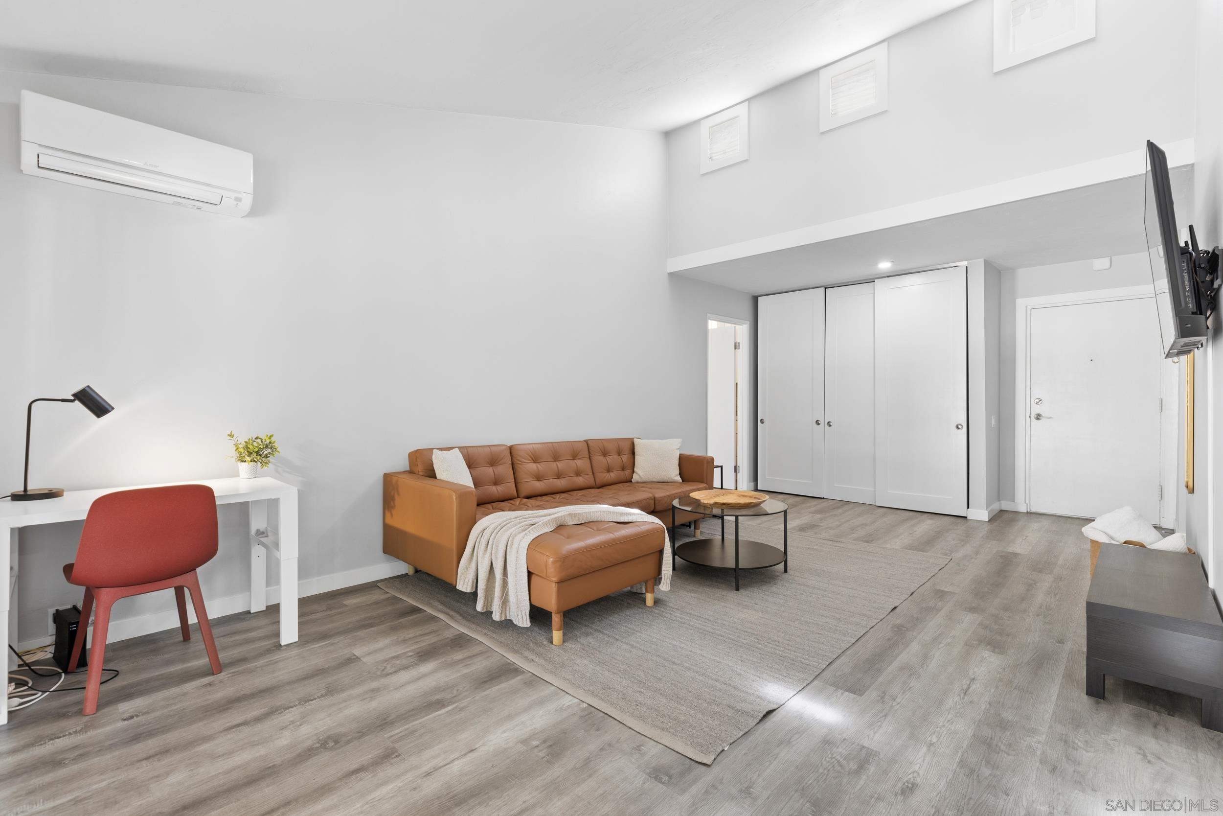 Front Image Thumbnail for SD260009628