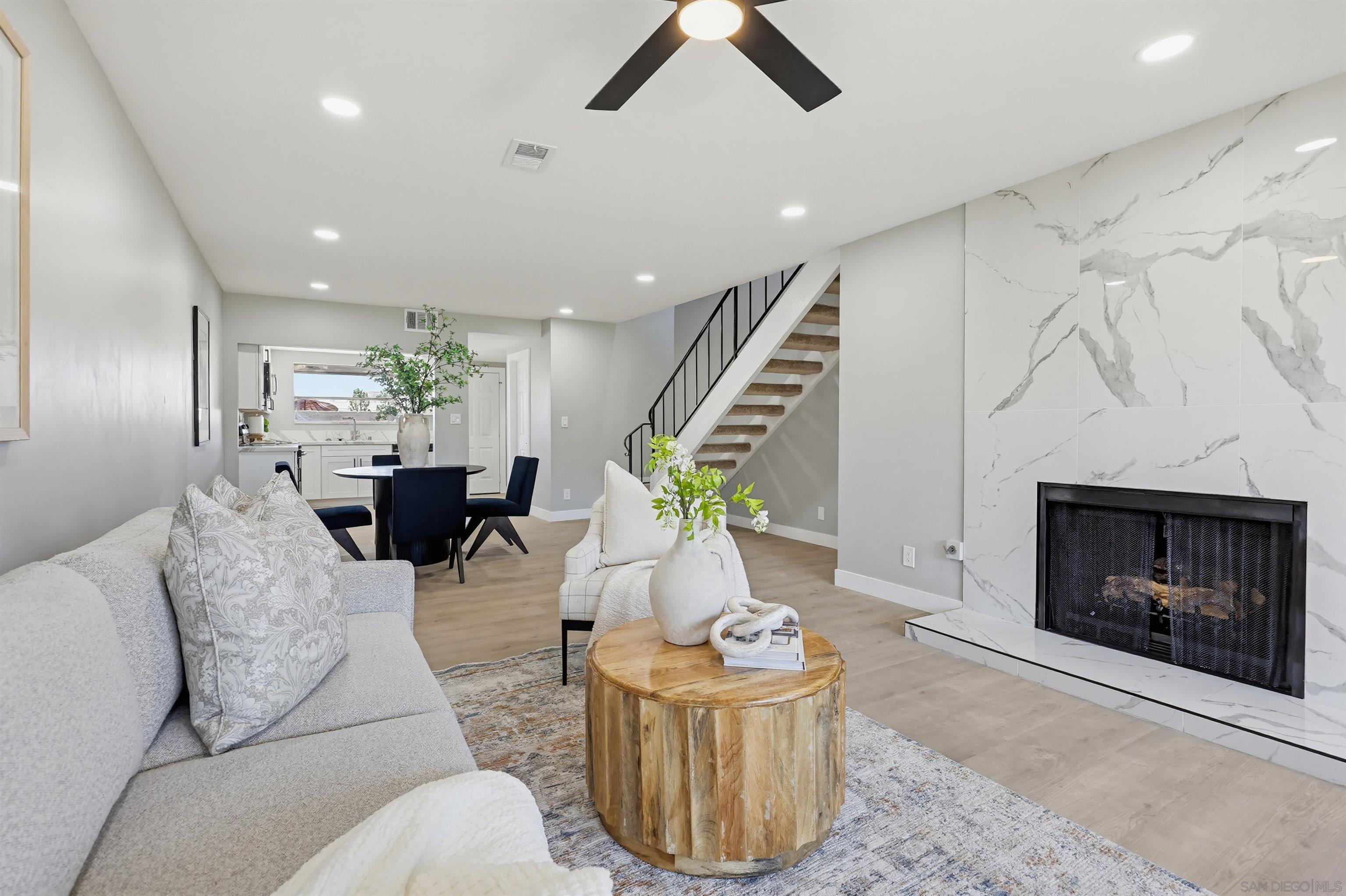 Front Image Thumbnail for SD260009642