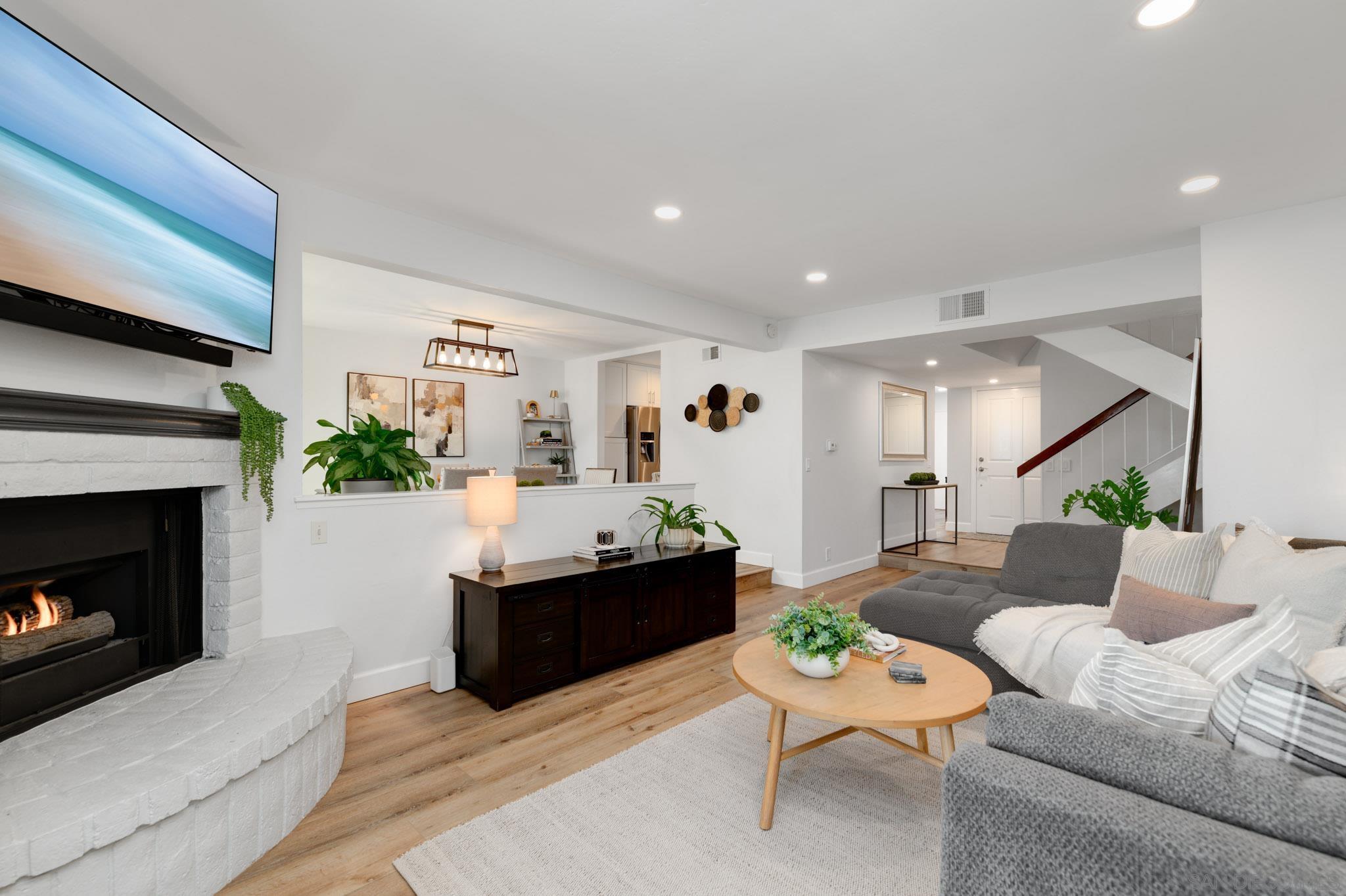 Front Image Thumbnail for SD260009658