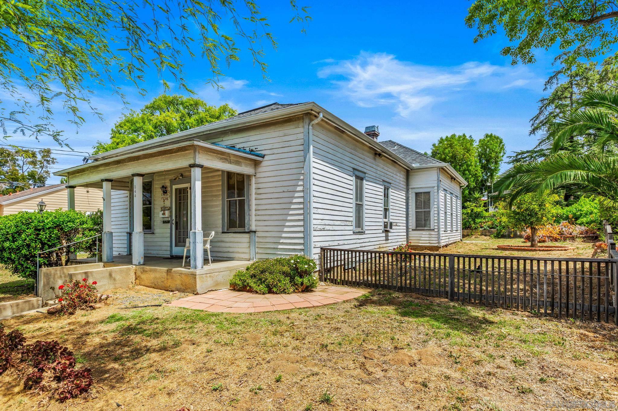 Front Image Thumbnail for SD260009672