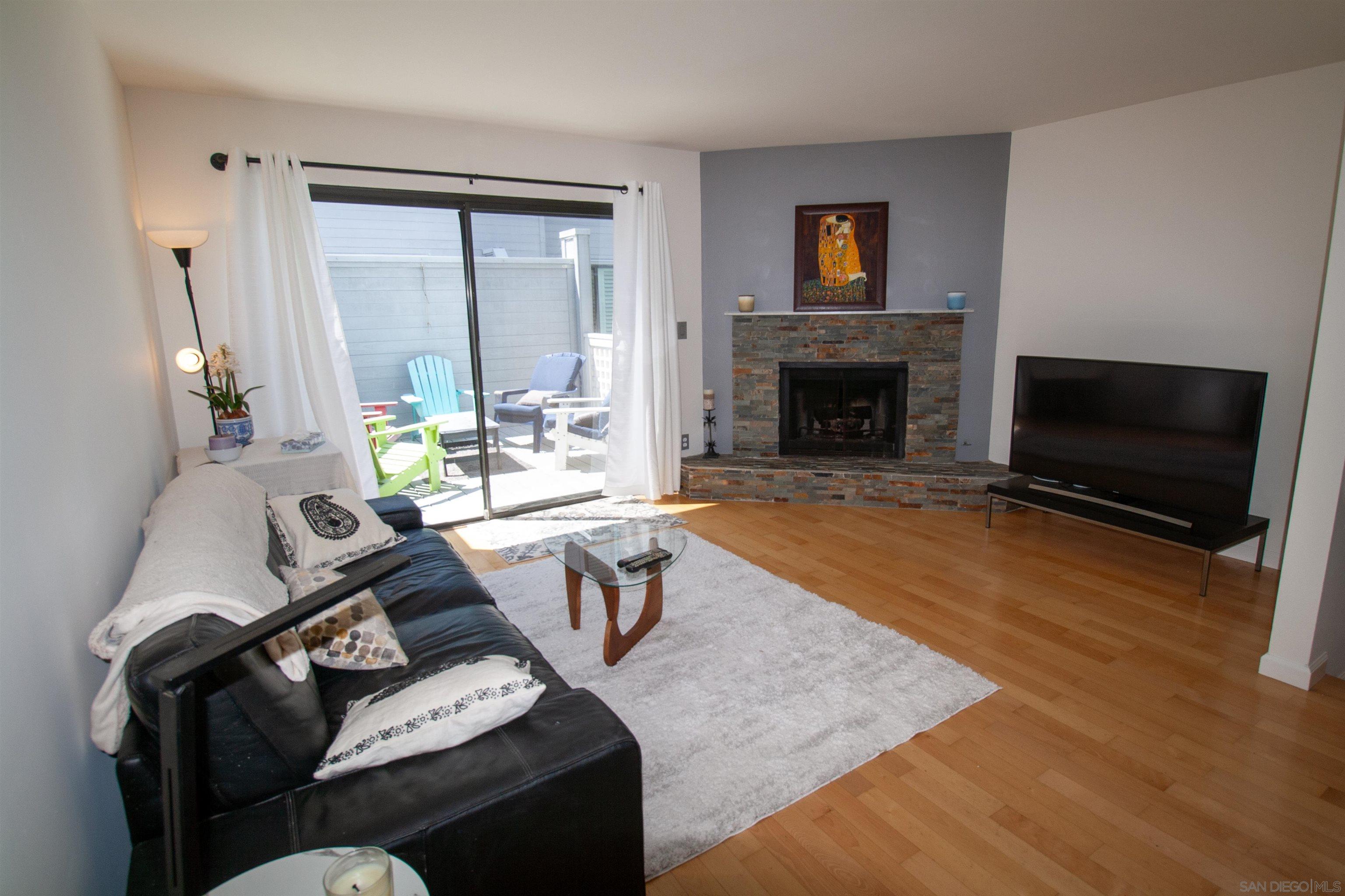 Front Image Thumbnail for SD260009719