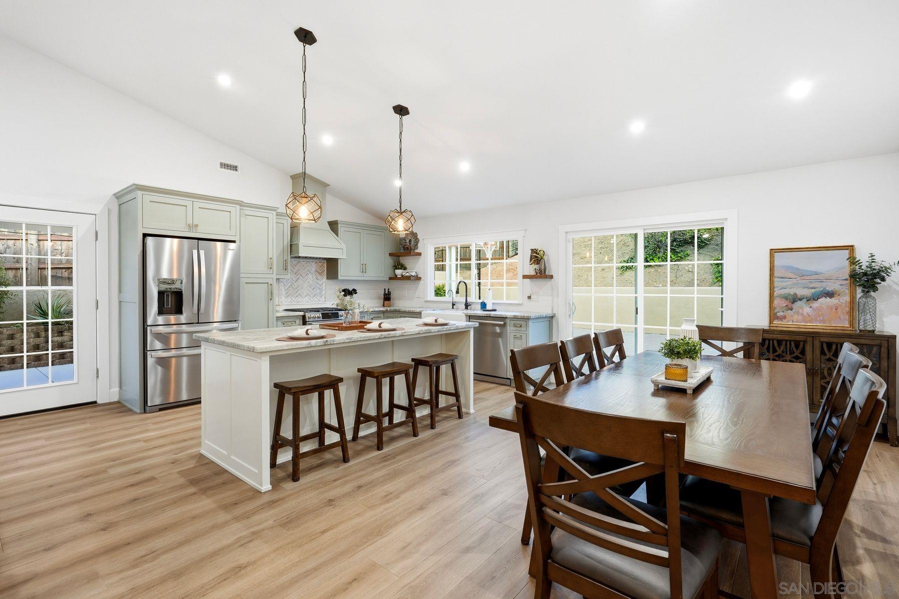 Front Image Thumbnail for SD260009904