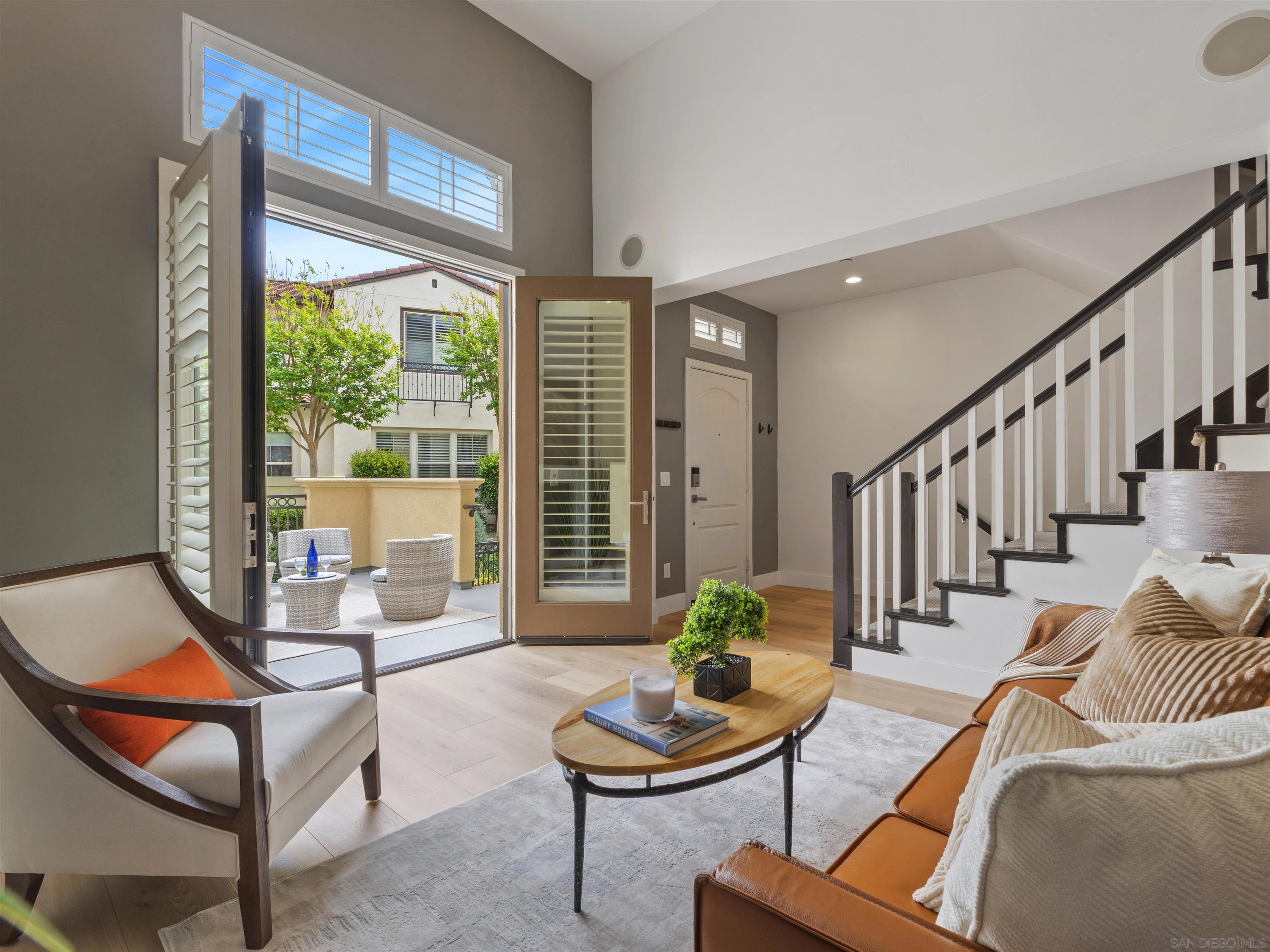 Front Image Thumbnail for SD260010056