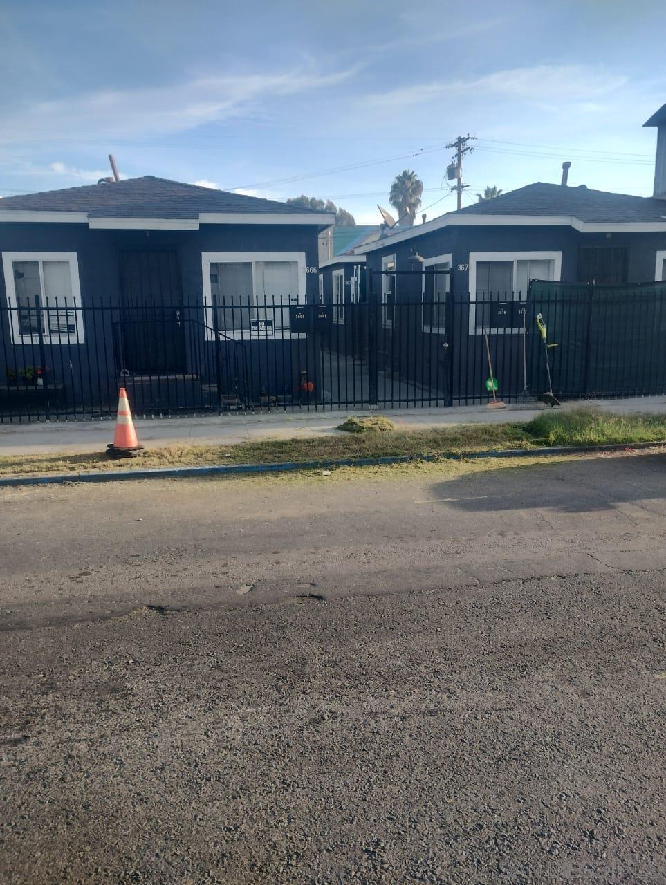 Front Image Thumbnail for SD260010117