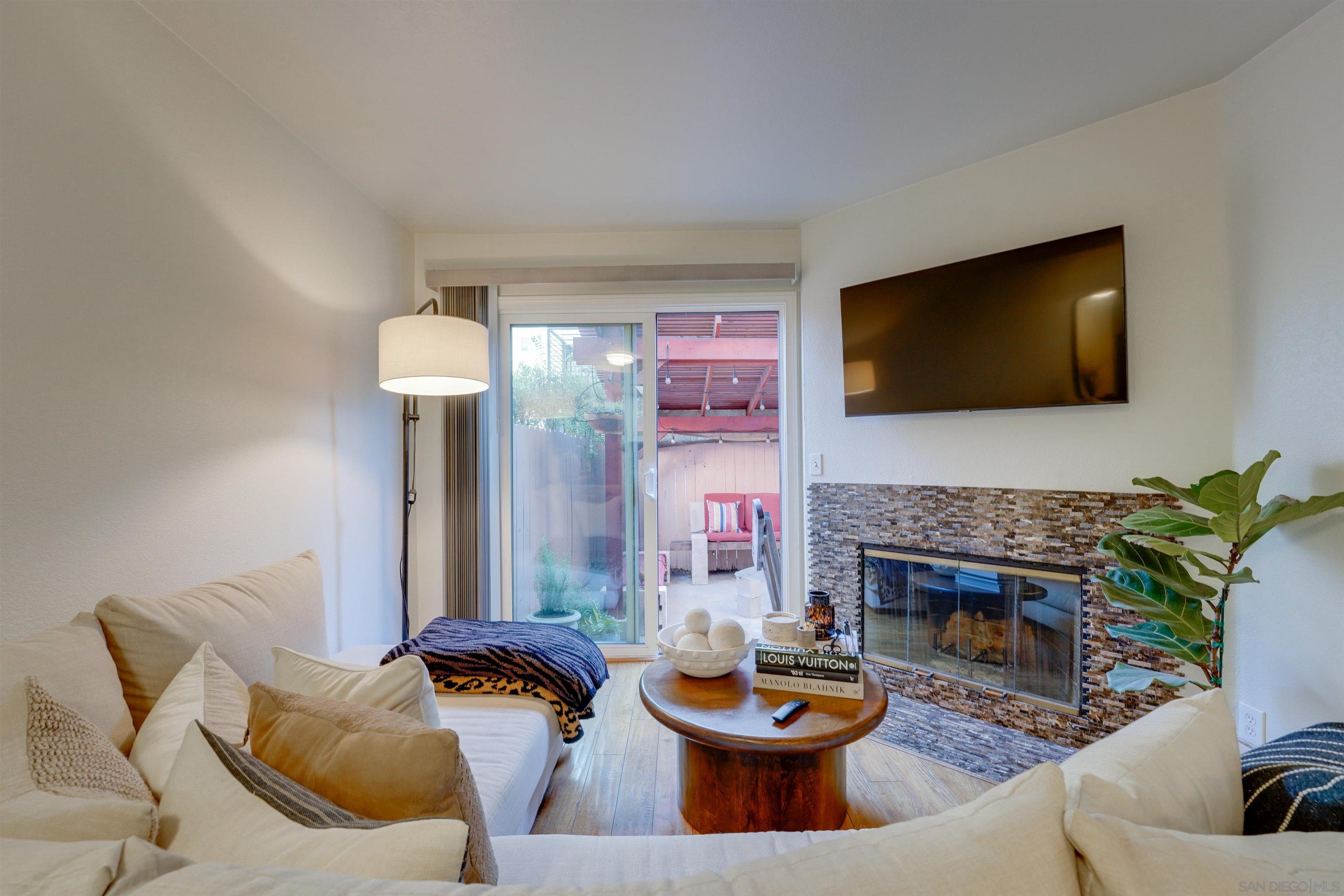 Front Image Thumbnail for SD260010146