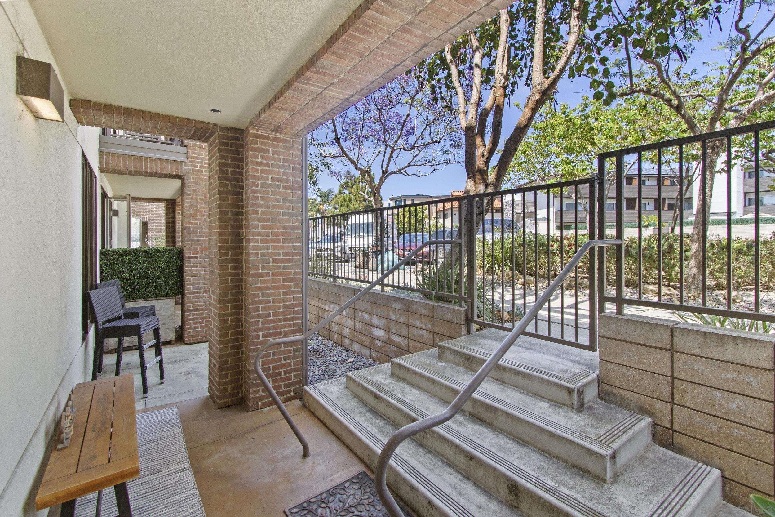 Front Image Thumbnail for SD260010154