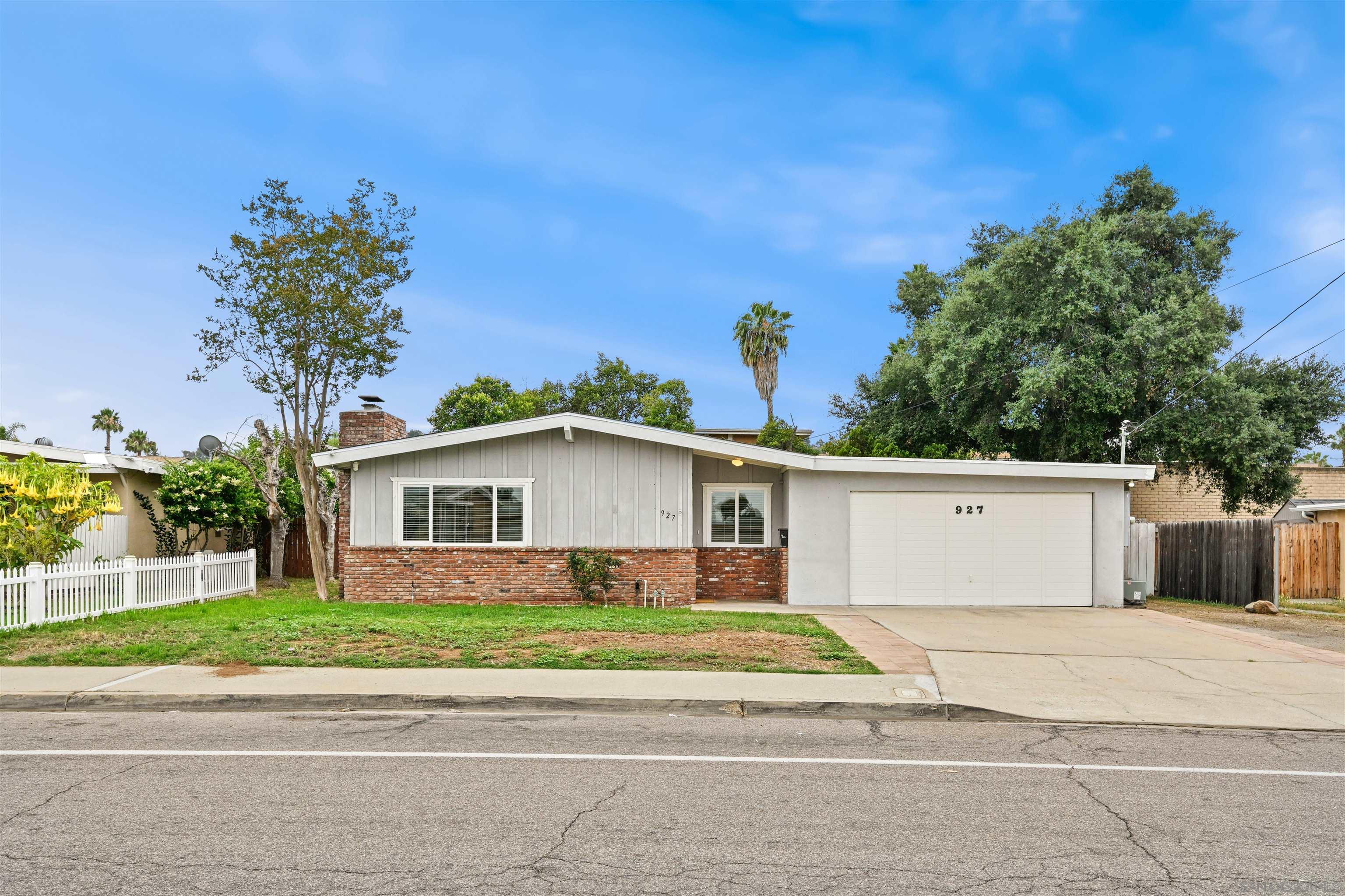 Front Image Thumbnail for SD260011671
