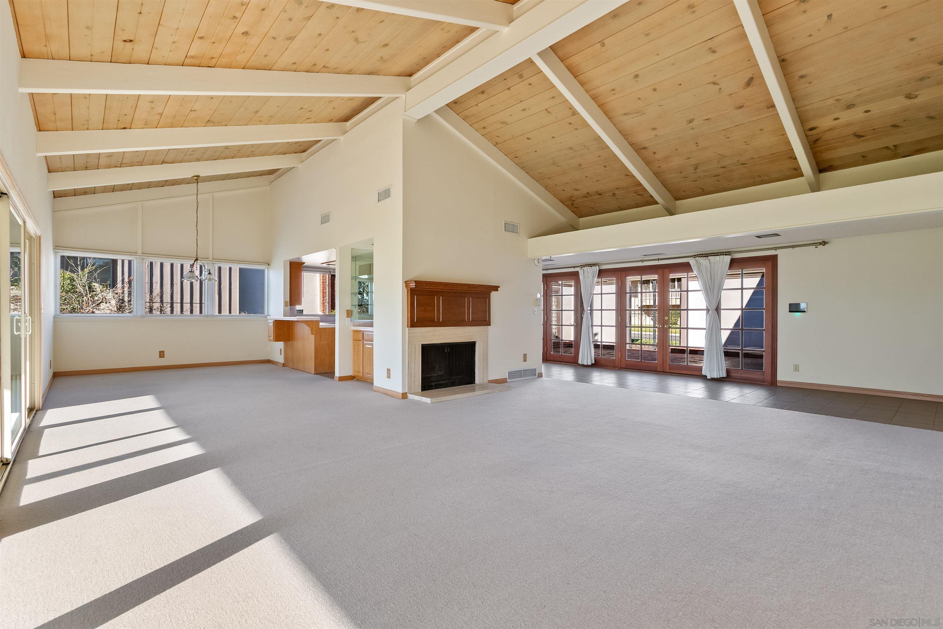 Detail Gallery Image 13 of 75 For 44  via Casitas, Bonsall,  CA 92003 - 3 Beds | 3 Baths