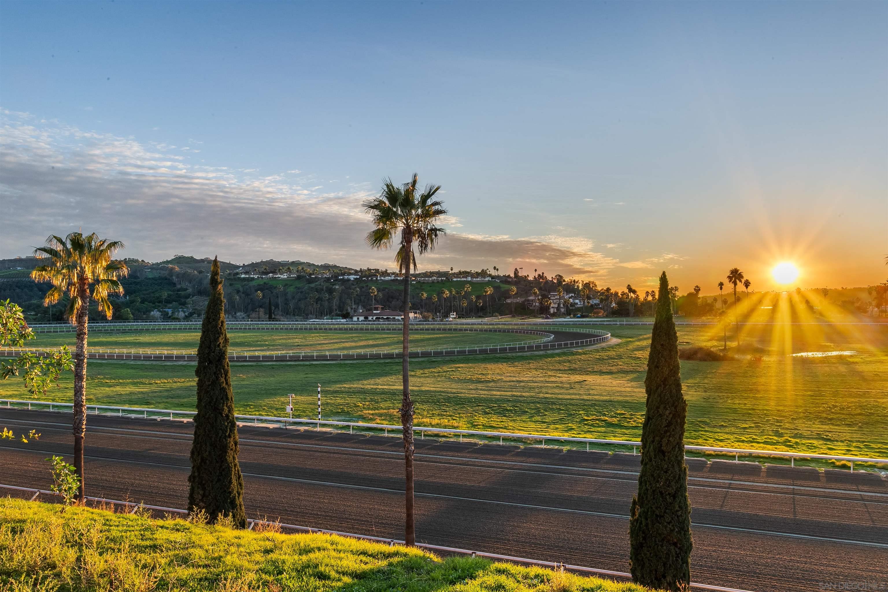 Detail Gallery Image 5 of 75 For 44  via Casitas, Bonsall,  CA 92003 - 3 Beds | 3 Baths