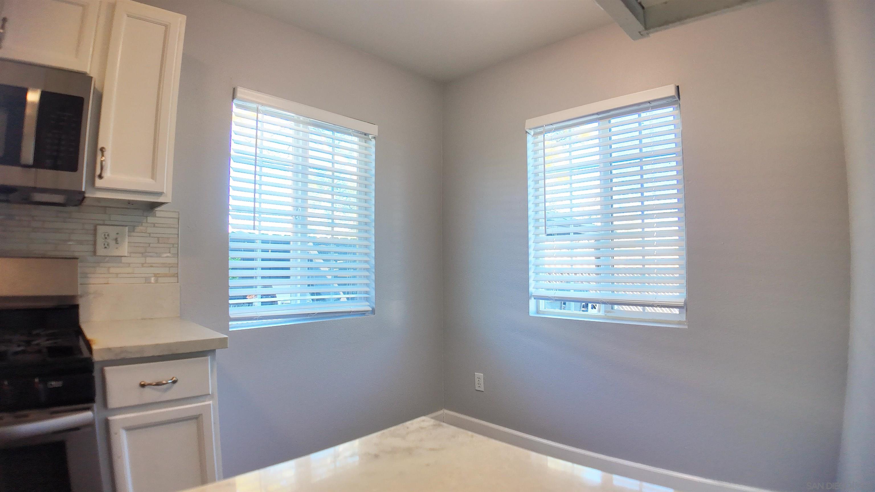 Detail Gallery Image 12 of 32 For 3934  Marine View Ave  3934 1/2, San Diego,  CA 92113 - 3 Beds | 1 Baths