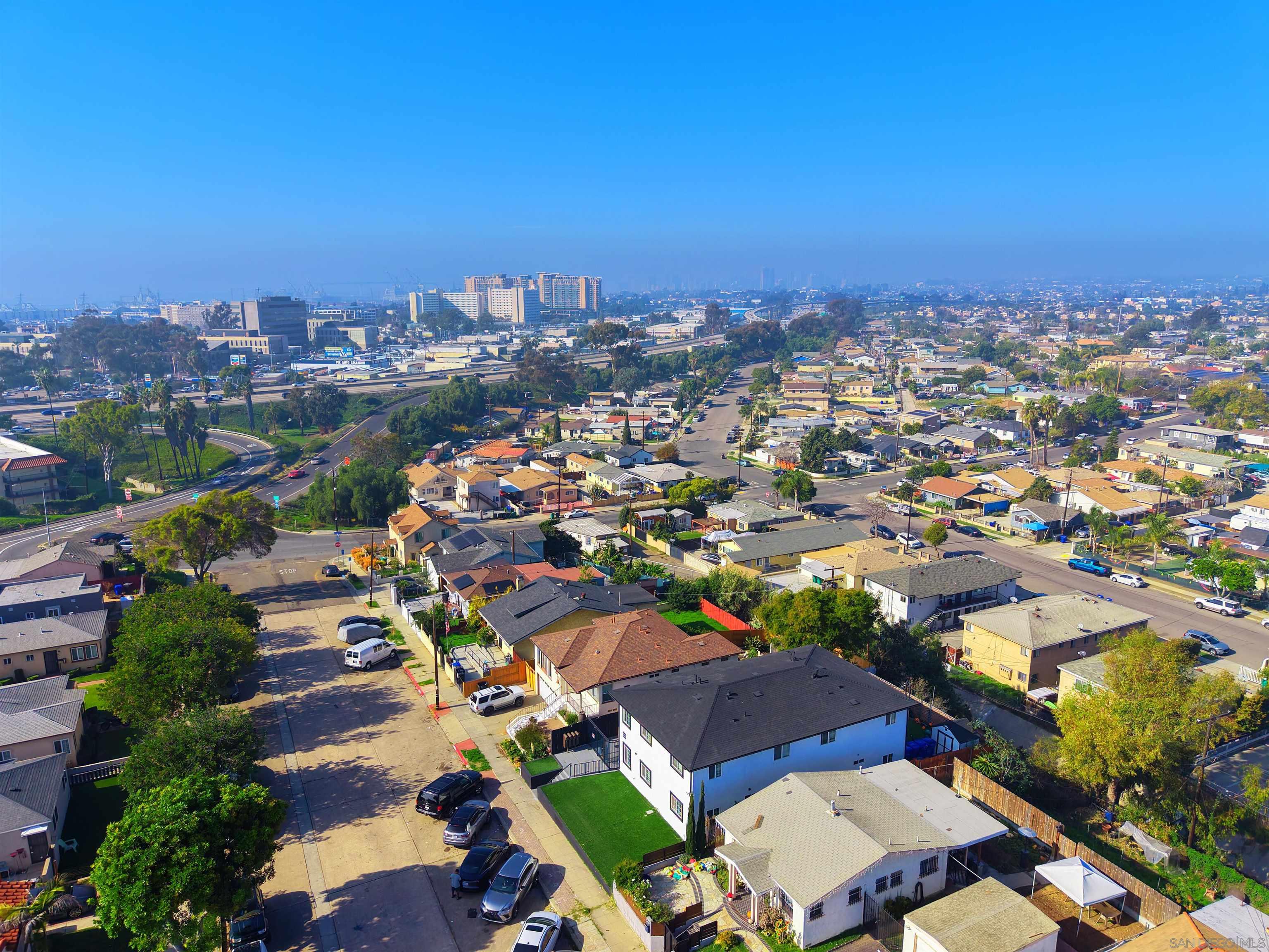 Detail Gallery Image 3 of 32 For 3934  Marine View Ave  3934 1/2, San Diego,  CA 92113 - 3 Beds | 1 Baths