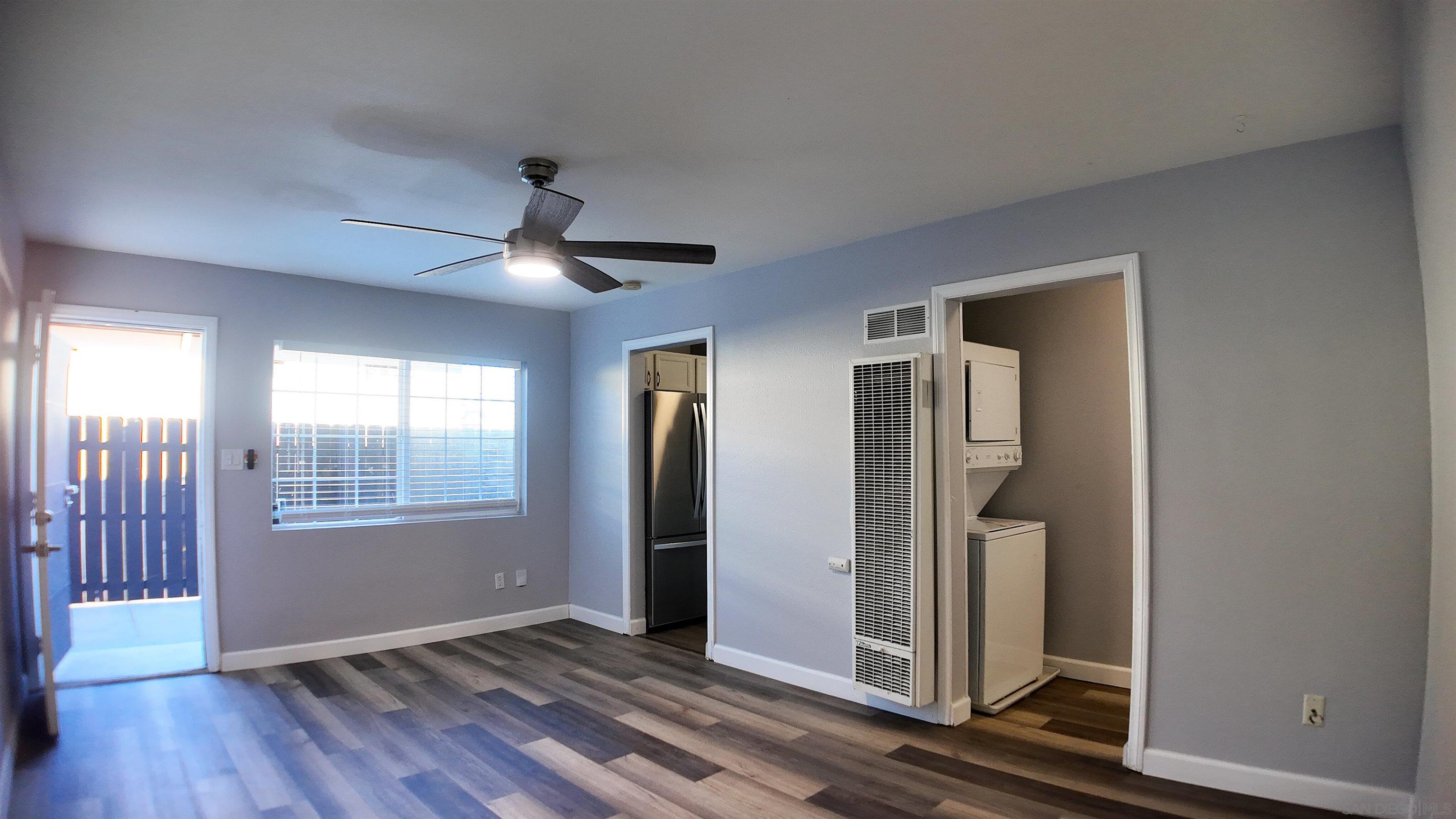 Detail Gallery Image 5 of 32 For 3934  Marine View Ave  3934 1/2, San Diego,  CA 92113 - 3 Beds | 1 Baths