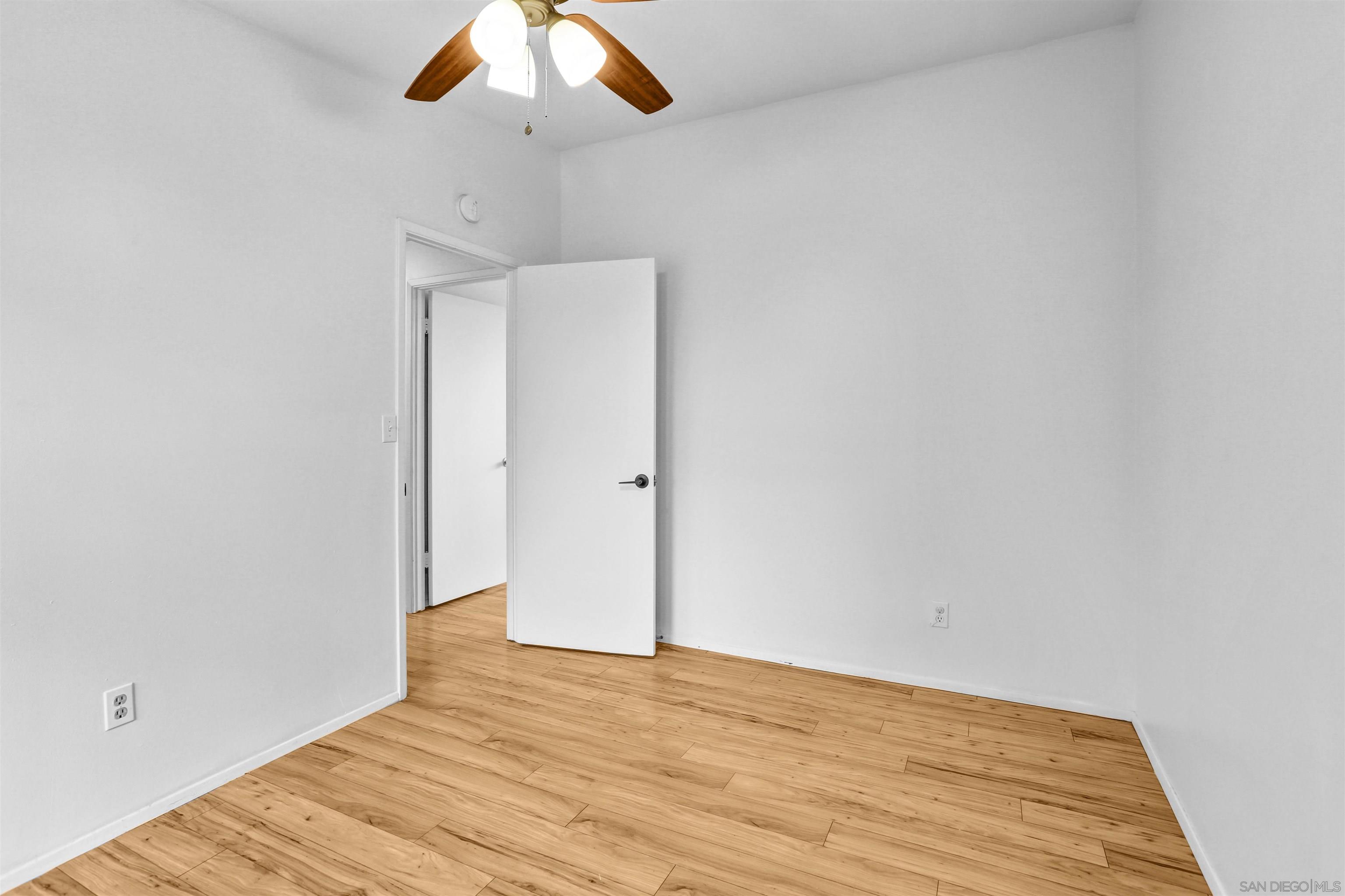 Detail Gallery Image 21 of 29 For 3228  Mobley Street, San Diego,  CA 92123 - 3 Beds | 3 Baths