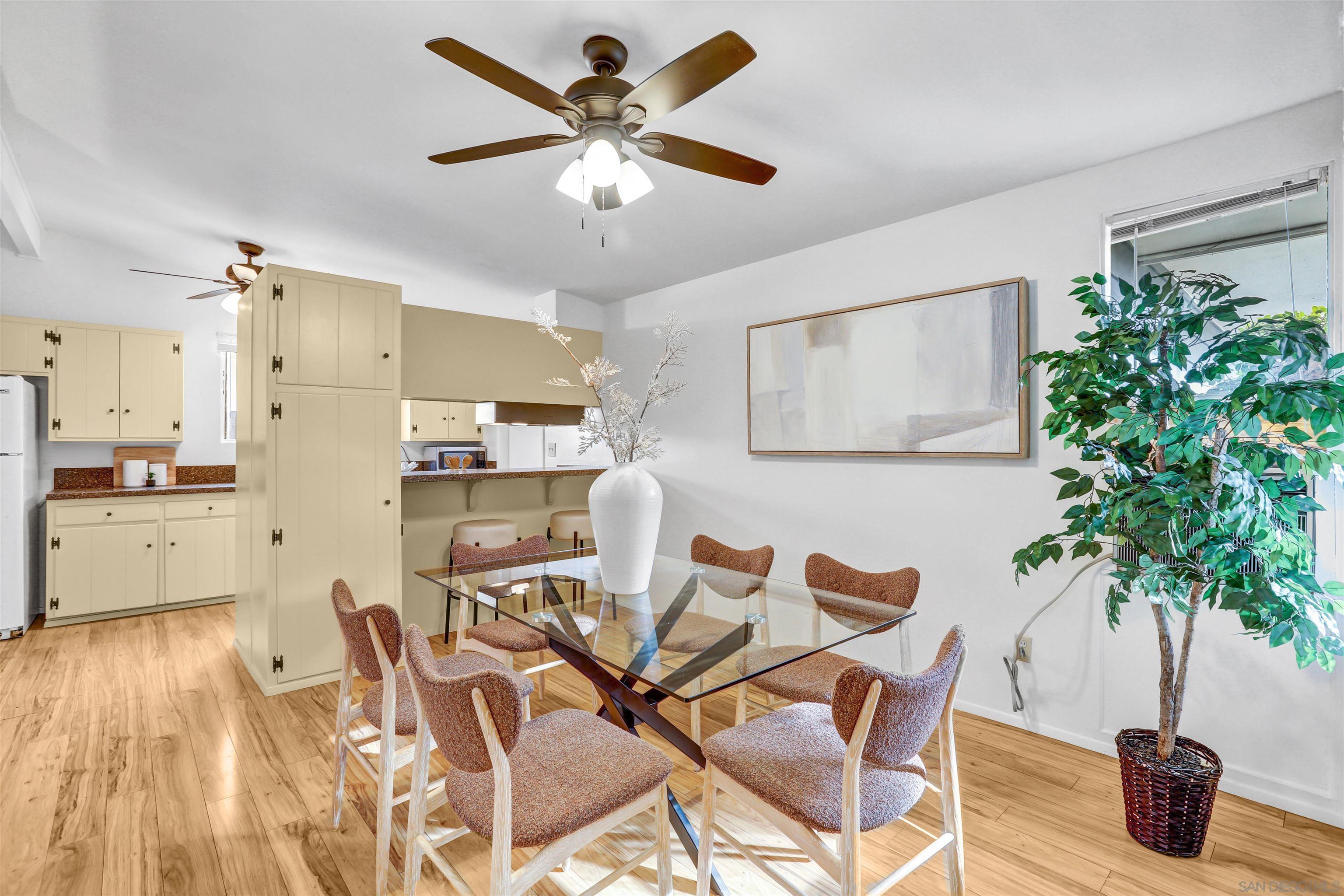 Detail Gallery Image 9 of 29 For 3228  Mobley Street, San Diego,  CA 92123 - 3 Beds | 3 Baths