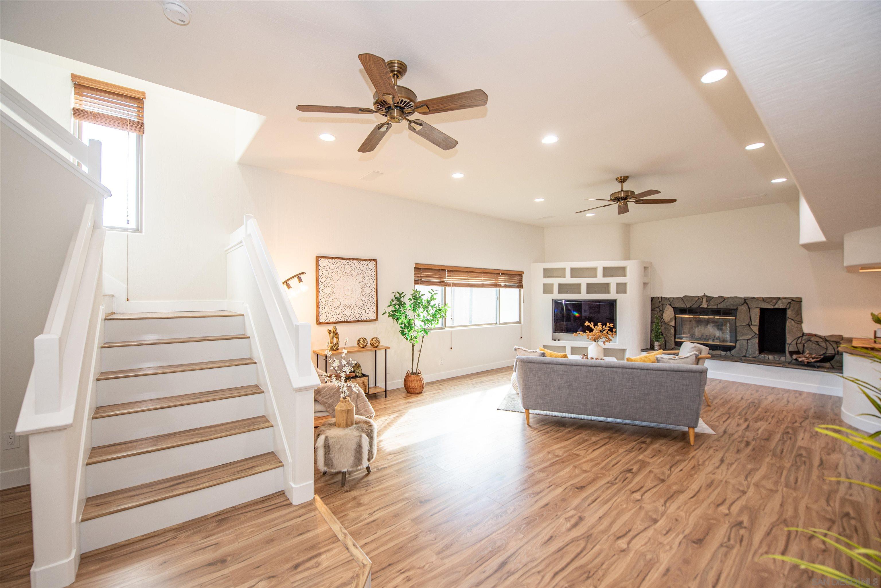 Front Image Thumbnail for SD2600217