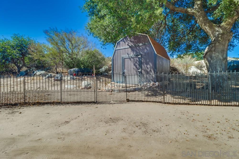 Detail Gallery Image 9 of 12 For 2052  Boulder Oaks Rd, Potrero,  CA 91963 - 2 Beds | 1 Baths