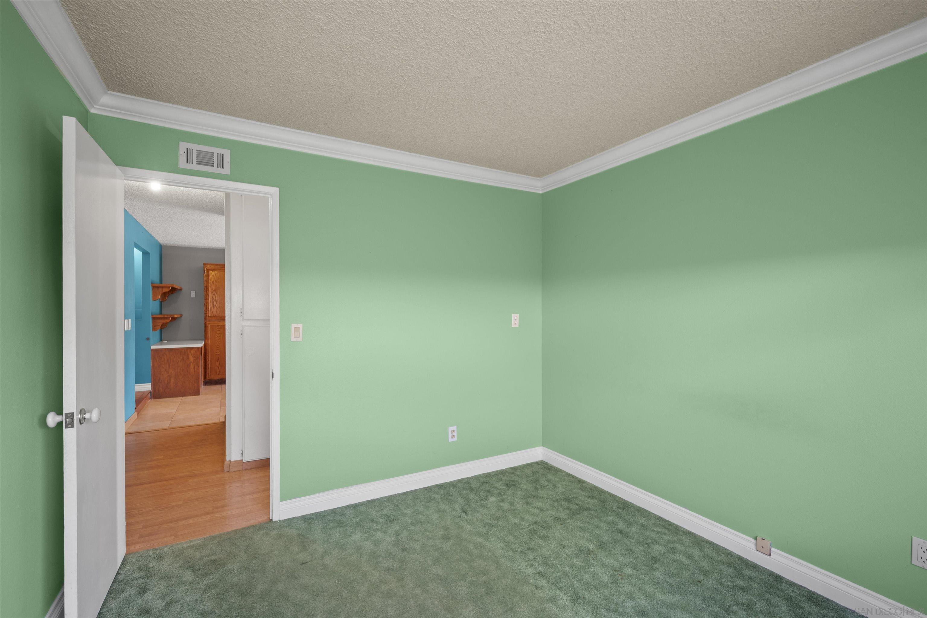 Detail Gallery Image 20 of 45 For 6690  Gullstrand St, San Diego,  CA 92122 - 4 Beds | 2 Baths