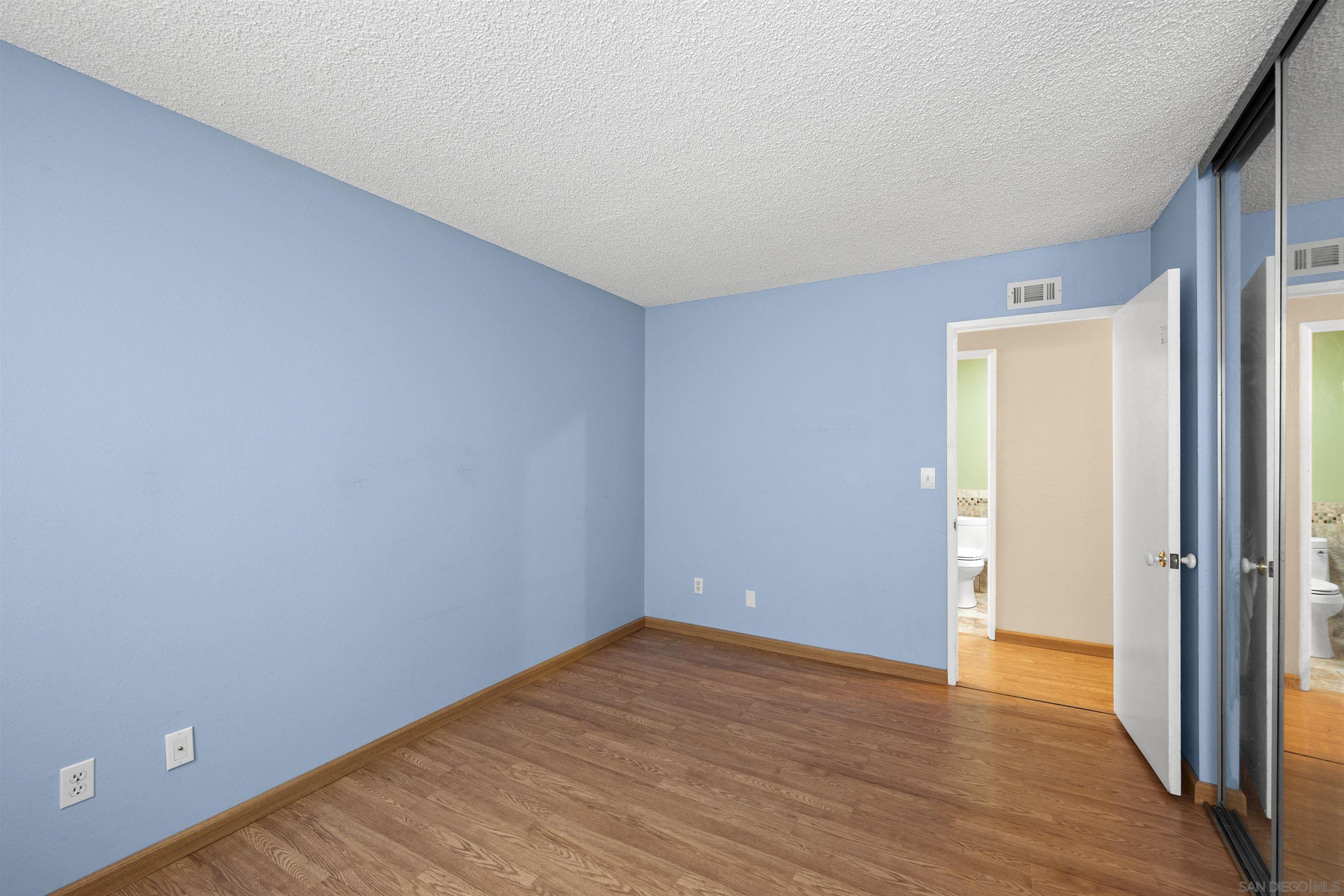 Detail Gallery Image 22 of 45 For 6690  Gullstrand St, San Diego,  CA 92122 - 4 Beds | 2 Baths