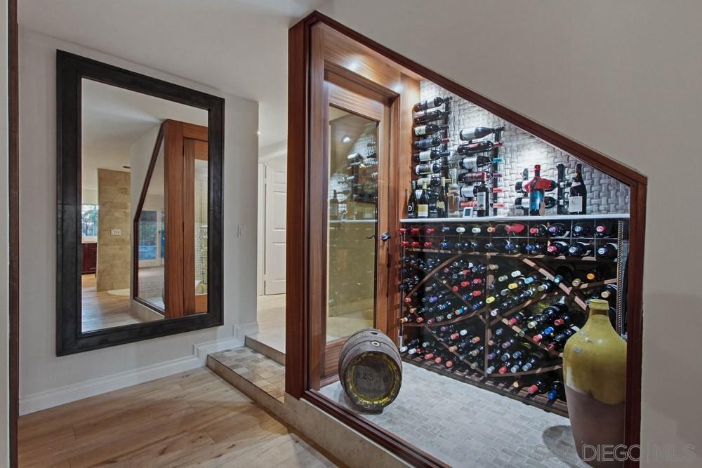 Detail Gallery Image 17 of 49 For 10616  Falcon Rim Pt, San Diego,  CA 92131 - 5 Beds | 2/1 Baths