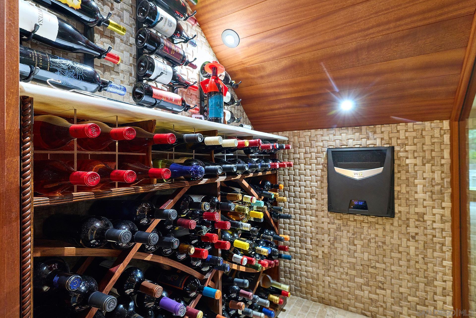 Detail Gallery Image 19 of 49 For 10616  Falcon Rim Pt, San Diego,  CA 92131 - 5 Beds | 2/1 Baths