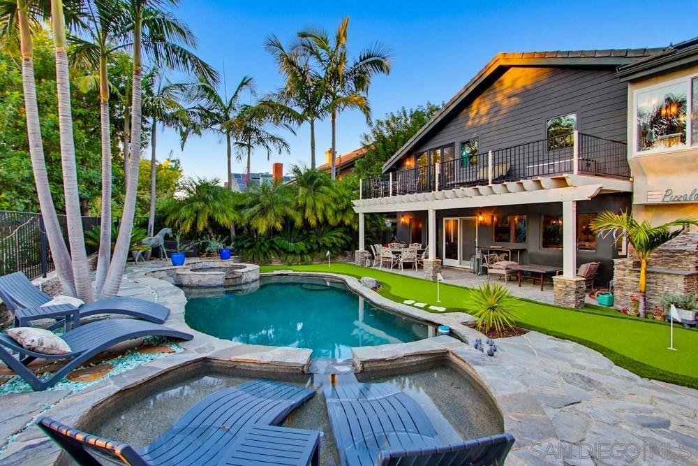 Detail Gallery Image 37 of 49 For 10616  Falcon Rim Pt, San Diego,  CA 92131 - 5 Beds | 2/1 Baths