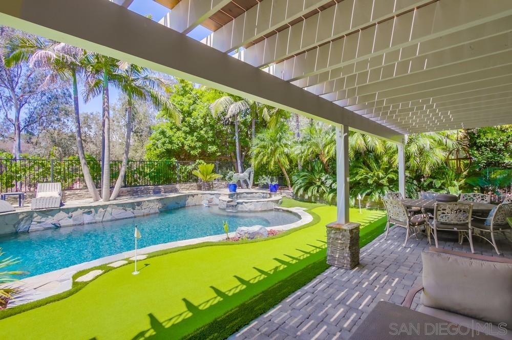 Detail Gallery Image 38 of 49 For 10616  Falcon Rim Pt, San Diego,  CA 92131 - 5 Beds | 2/1 Baths