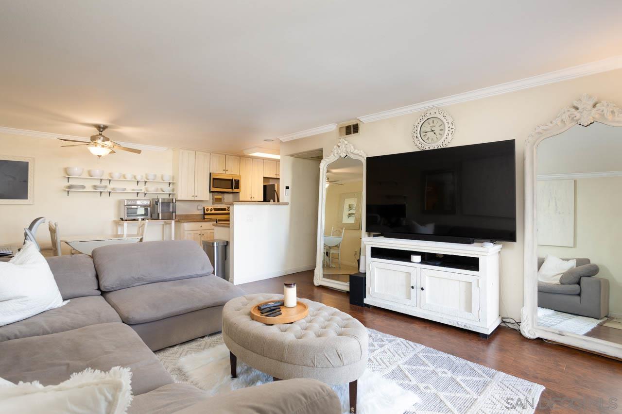 Detail Gallery Image 2 of 27 For 180  Chambers St  #4,  El Cajon,  CA 92020 - 2 Beds | 2 Baths